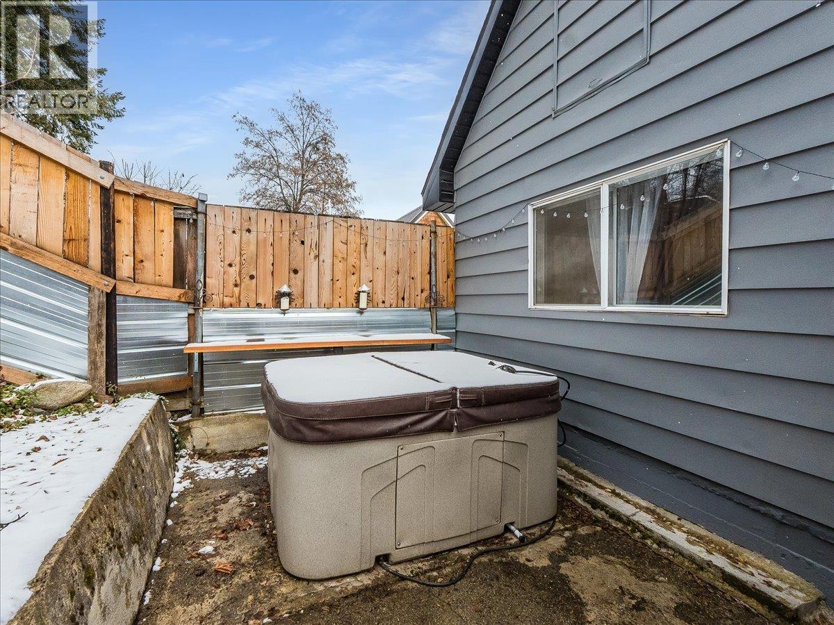2043 Park Street, Rossland, British Columbia  V0G 1Y0 - Photo 56 - 10379188