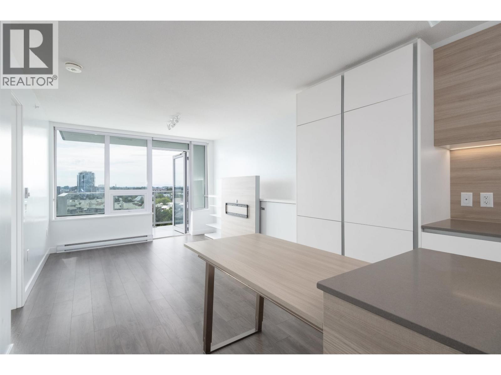 1012 988 Quayside Drive, New Westminster, British Columbia V3M 0L5 - Photo 10 - R3103312