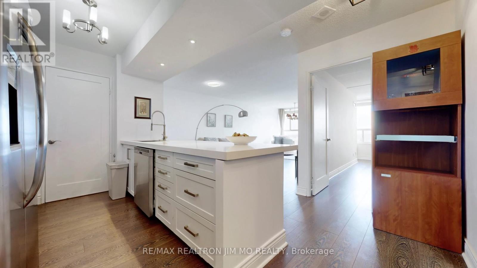 1101 - 330 Mccowan Road, Toronto, Ontario  M1J 3N3 - Photo 10 - E12857480