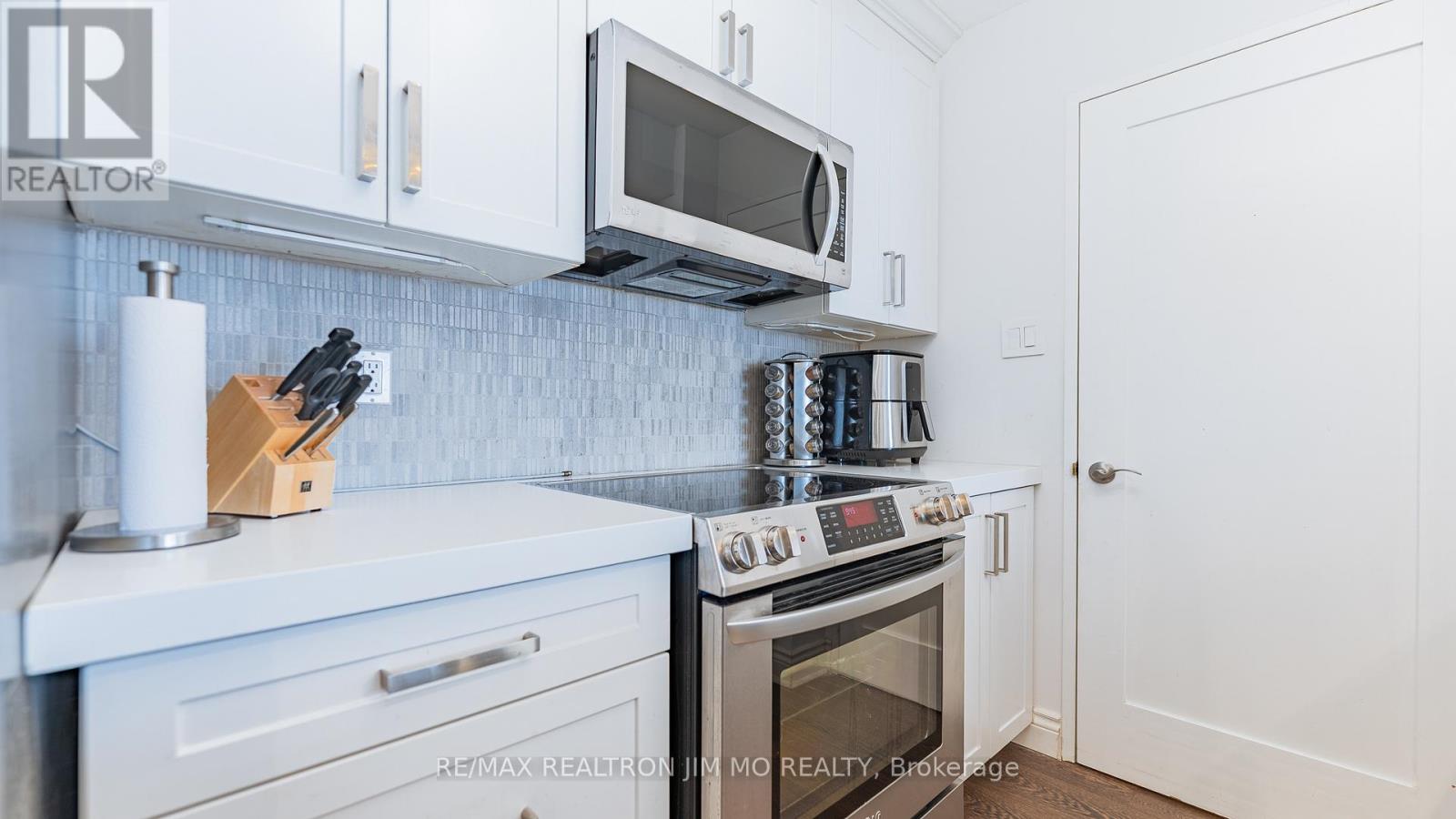 1101 - 330 Mccowan Road, Toronto, Ontario  M1J 3N3 - Photo 13 - E12857480