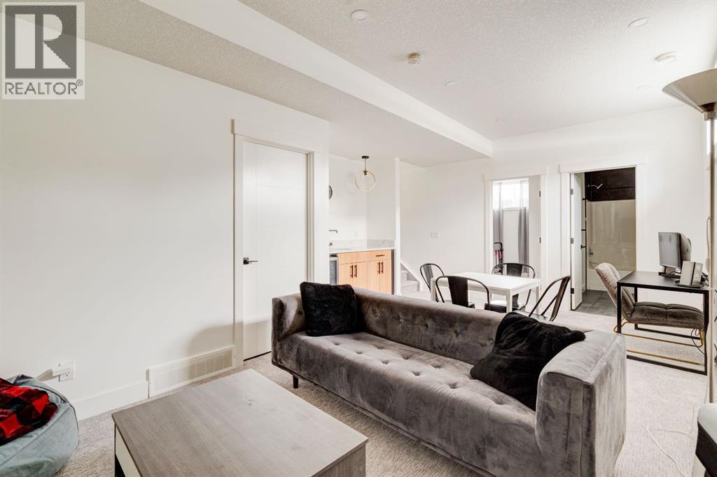 1804 20 Avenue, Calgary, Alberta  T2M 5C9 - Photo 34 - A2296209