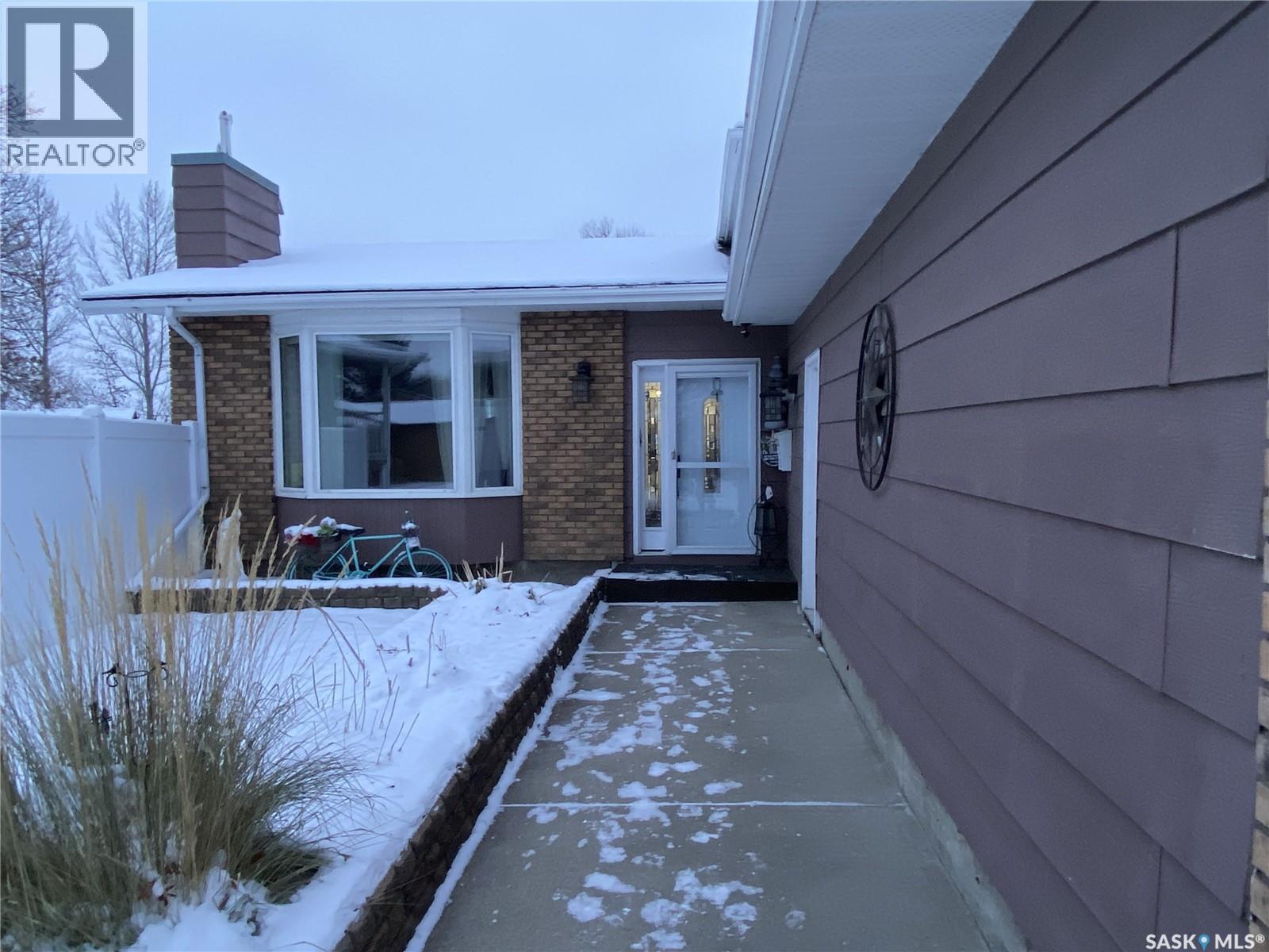 734 Wollaston Court, Saskatoon, Saskatchewan  S7J 4E5 - Photo 3 - SK026385