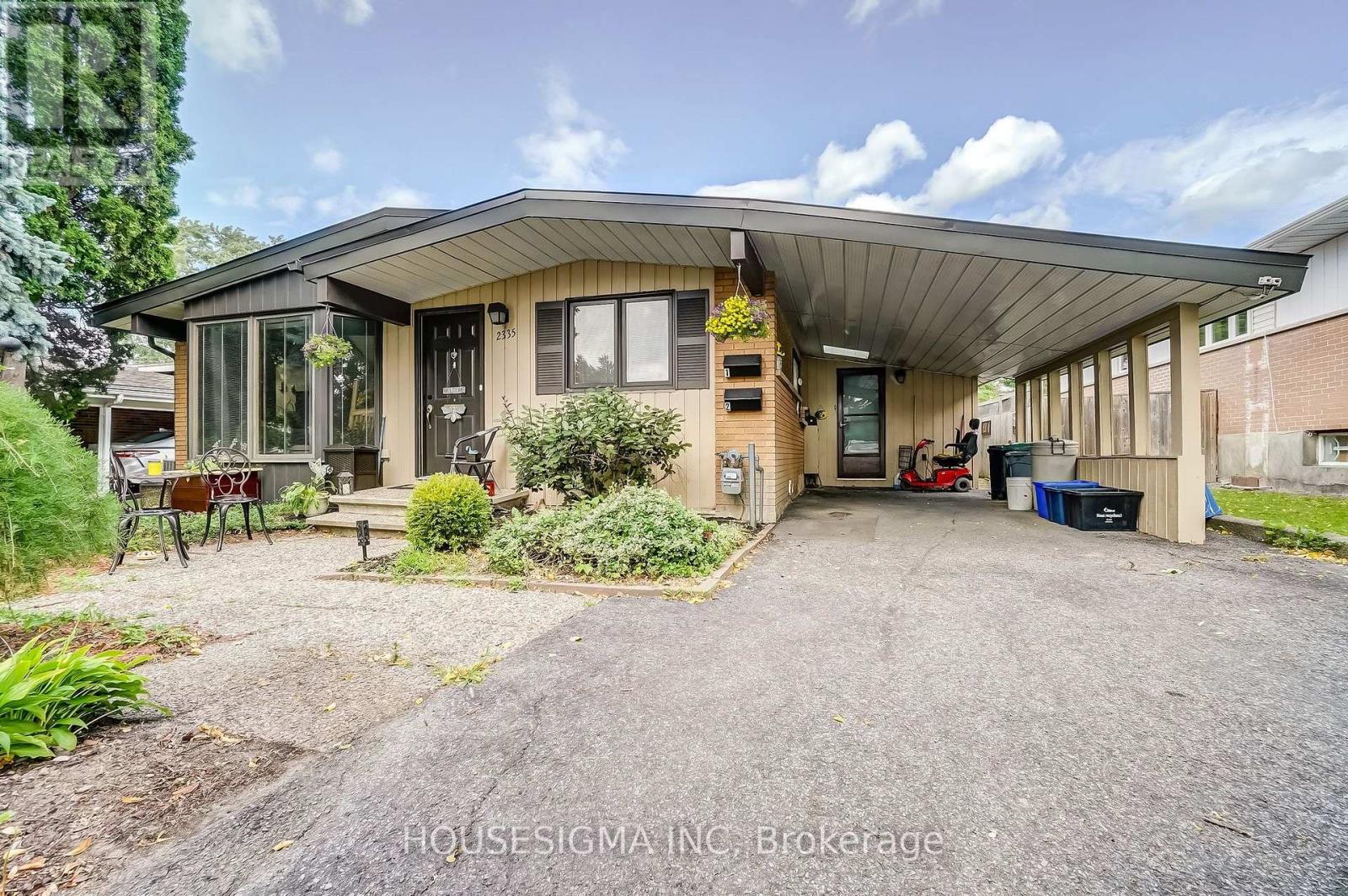 2335 Harding Road, Ottawa, Ontario  K1G 3B7 - Photo 2 - X12917572