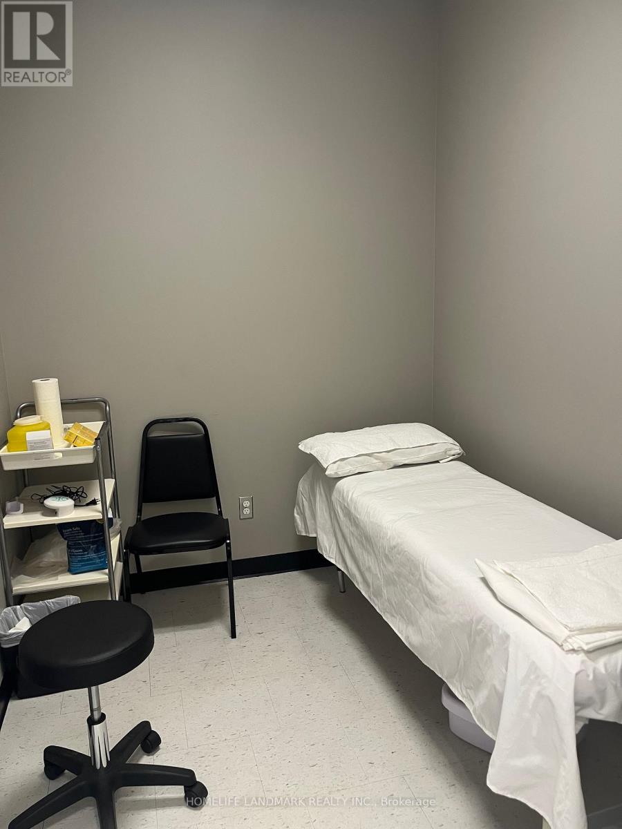 3 - 1660 Kingston Road, Pickering, Ontario  L1V 5R2 - Photo 11 - E12912040