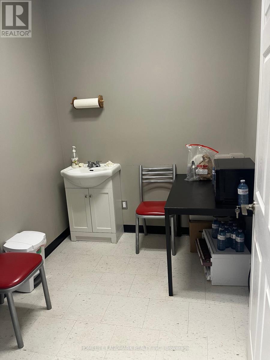 3 - 1660 Kingston Road, Pickering, Ontario  L1V 5R2 - Photo 12 - E12912040