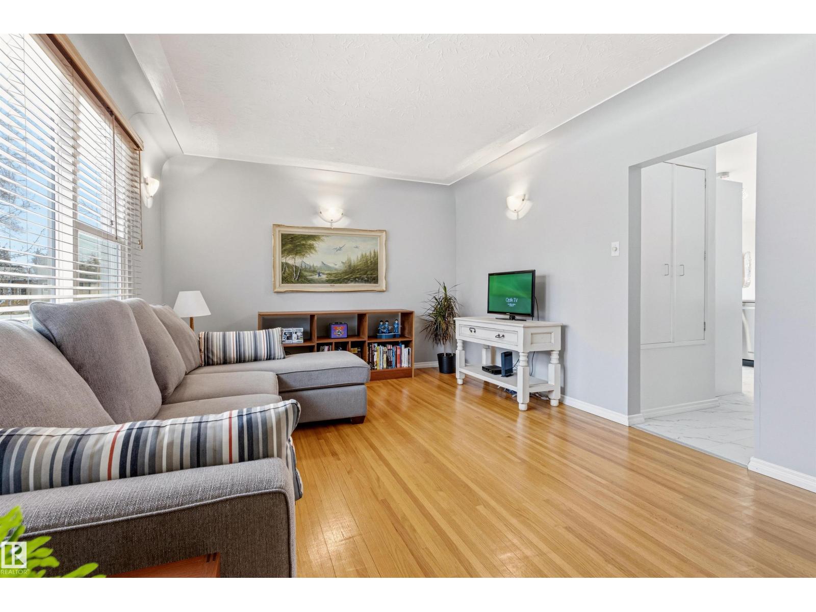 13619 108 Av Nw, Edmonton, Alberta  T5M 2C7 - Photo 4 - E4478903