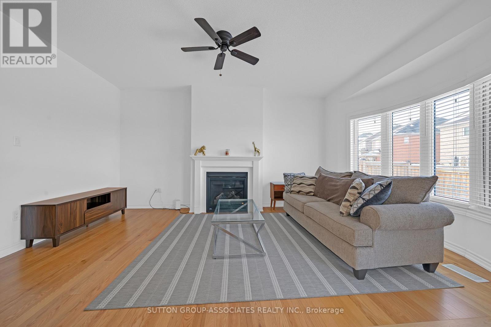 130 Lyle Drive, Clarington, Ontario  L1C 0V7 - Photo 7 - E12917580