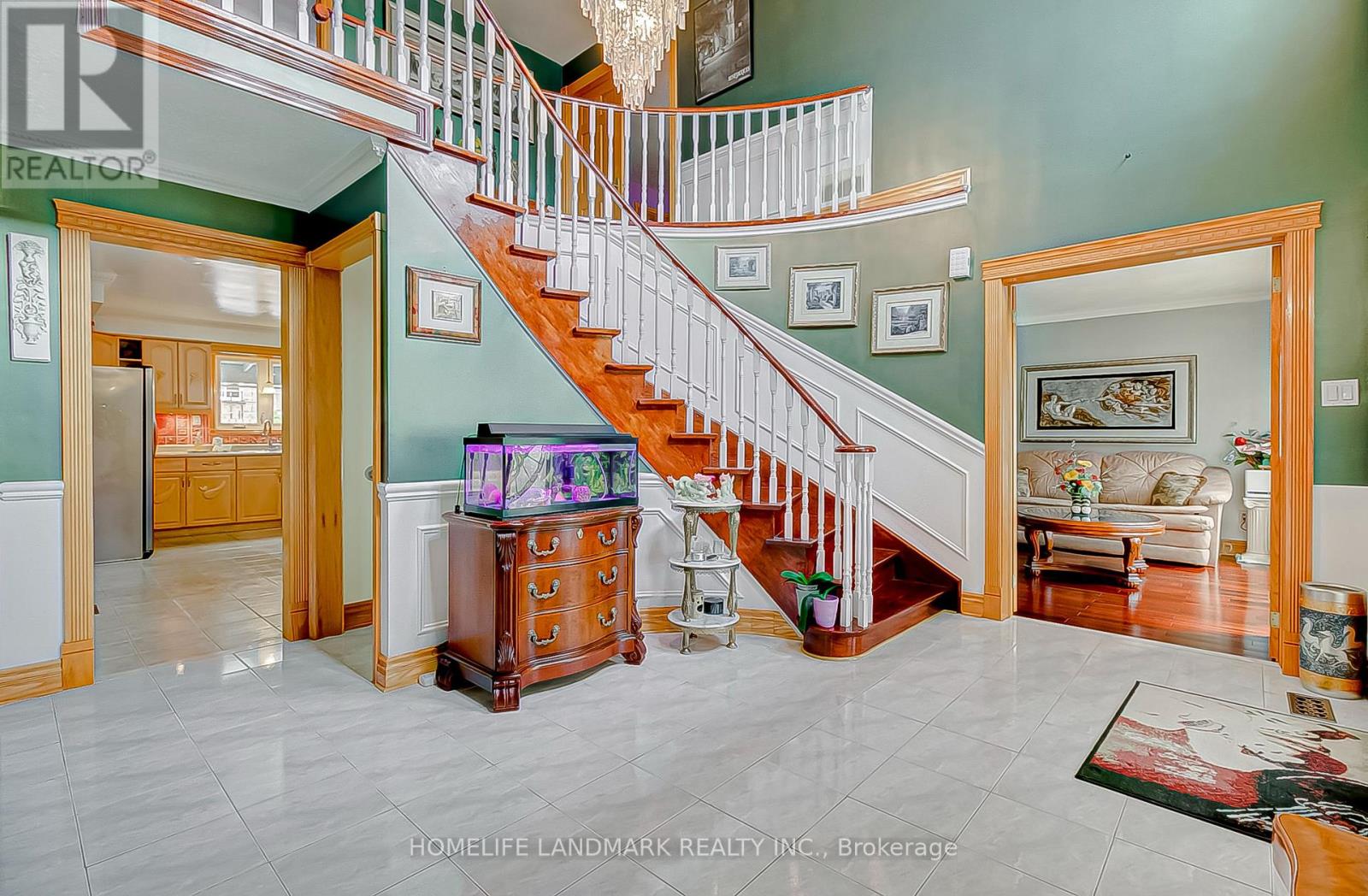 452 Woodbridge Avenue, Vaughan, Ontario  L4L 2T4 - Photo 13 - N12917544