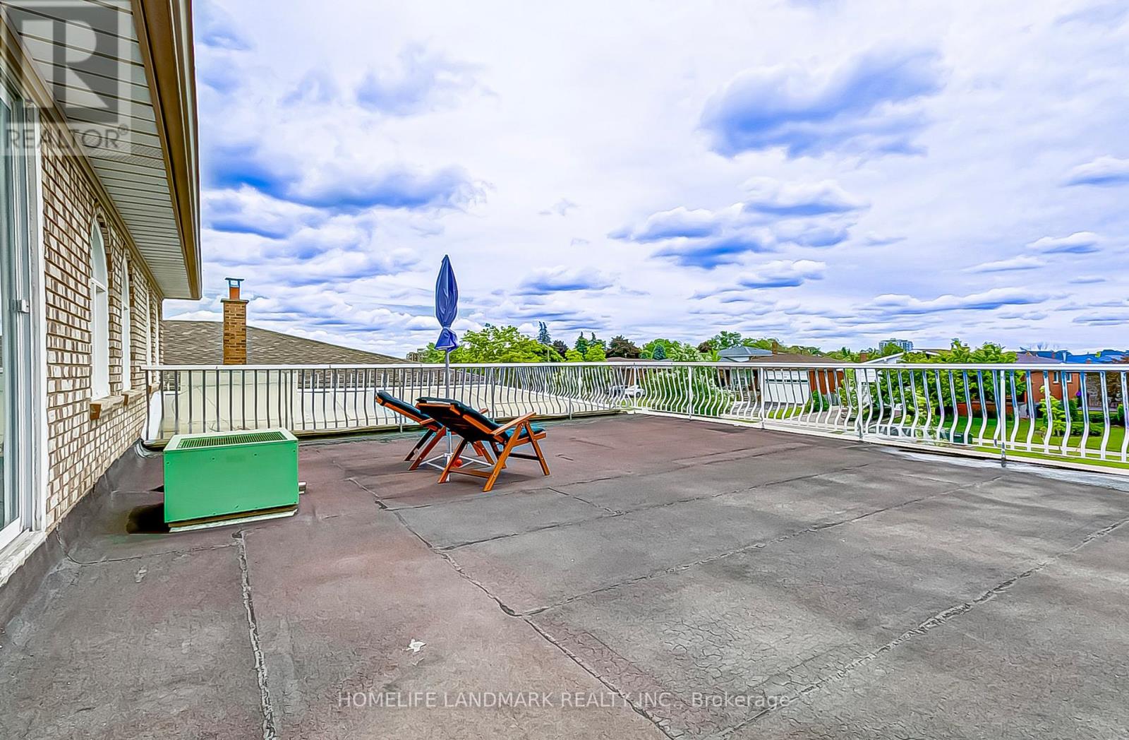 452 Woodbridge Avenue, Vaughan, Ontario  L4L 2T4 - Photo 24 - N12917544