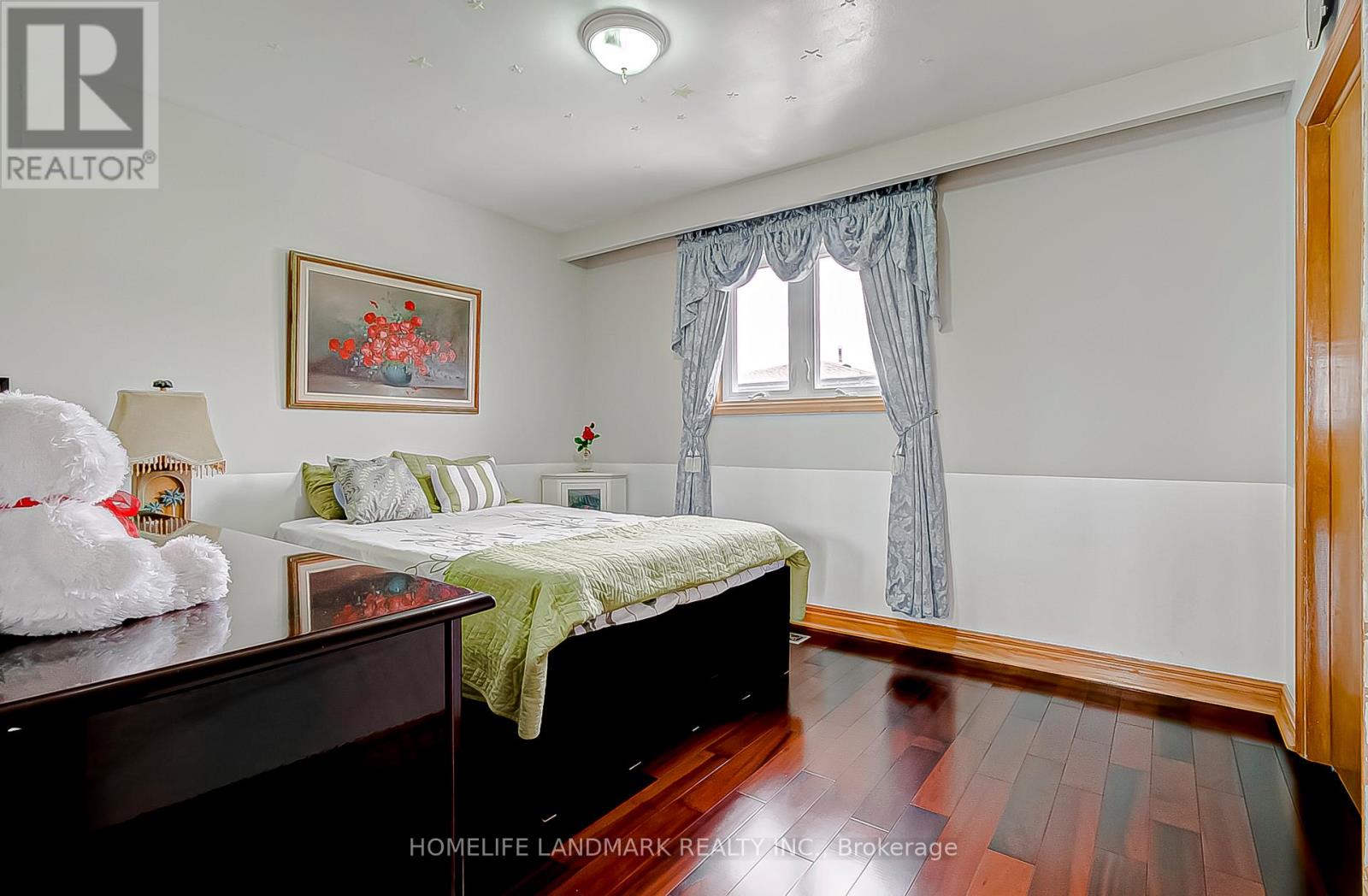 452 Woodbridge Avenue, Vaughan, Ontario  L4L 2T4 - Photo 28 - N12917544