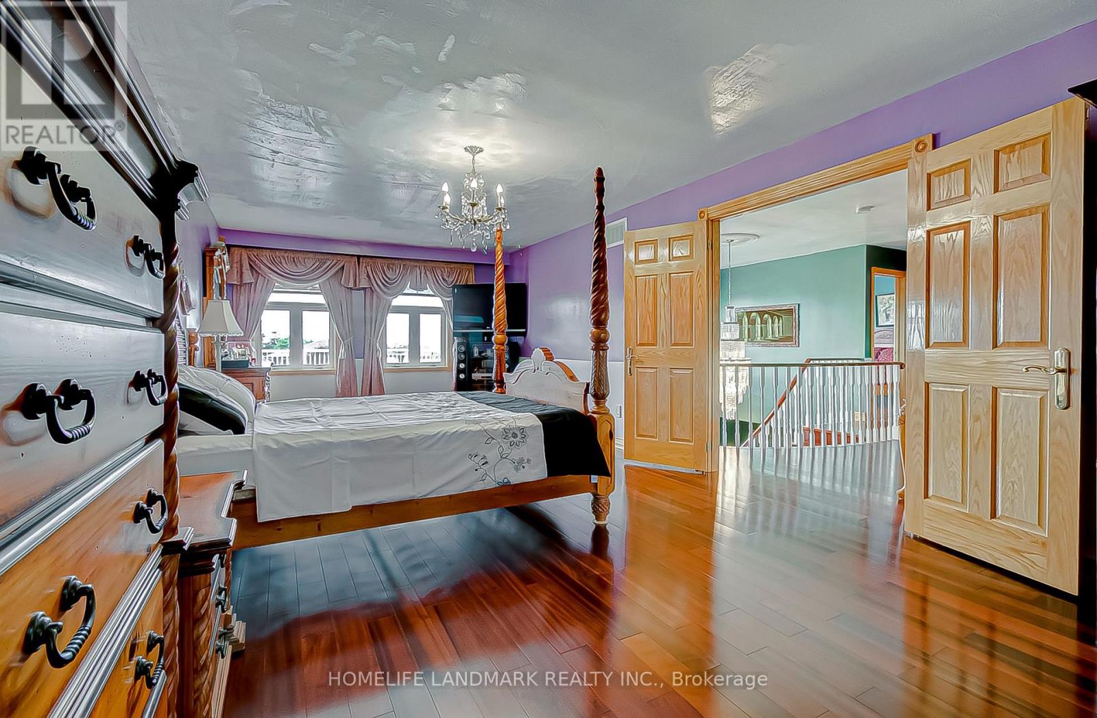 452 Woodbridge Avenue, Vaughan, Ontario  L4L 2T4 - Photo 30 - N12917544