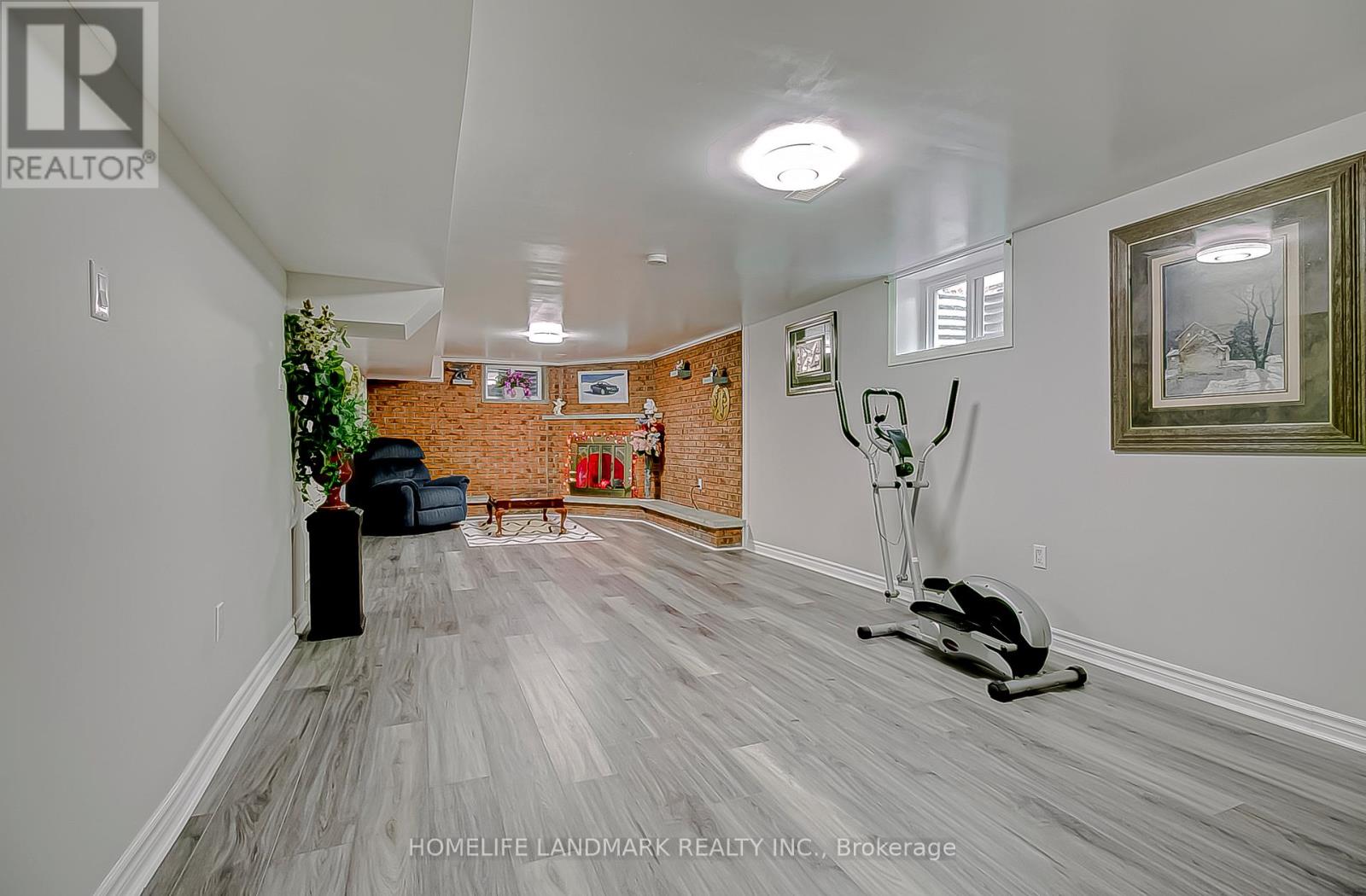 452 Woodbridge Avenue, Vaughan, Ontario  L4L 2T4 - Photo 35 - N12917544