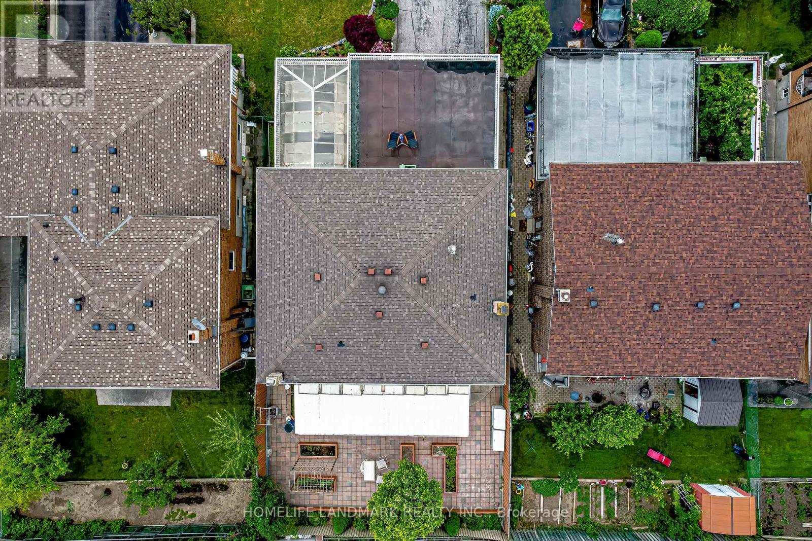 452 Woodbridge Avenue, Vaughan, Ontario  L4L 2T4 - Photo 5 - N12917544