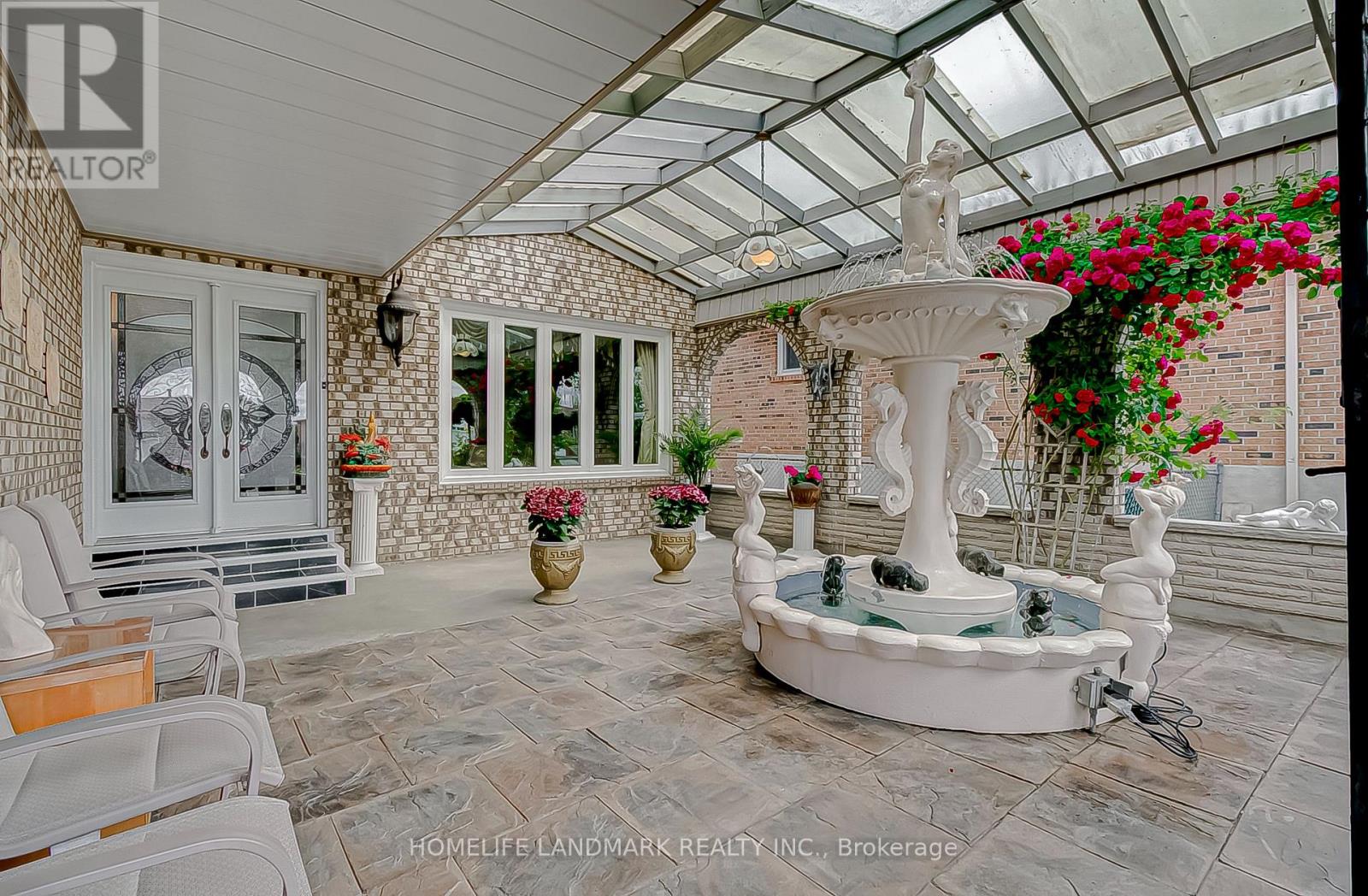 452 Woodbridge Avenue, Vaughan, Ontario  L4L 2T4 - Photo 8 - N12917544