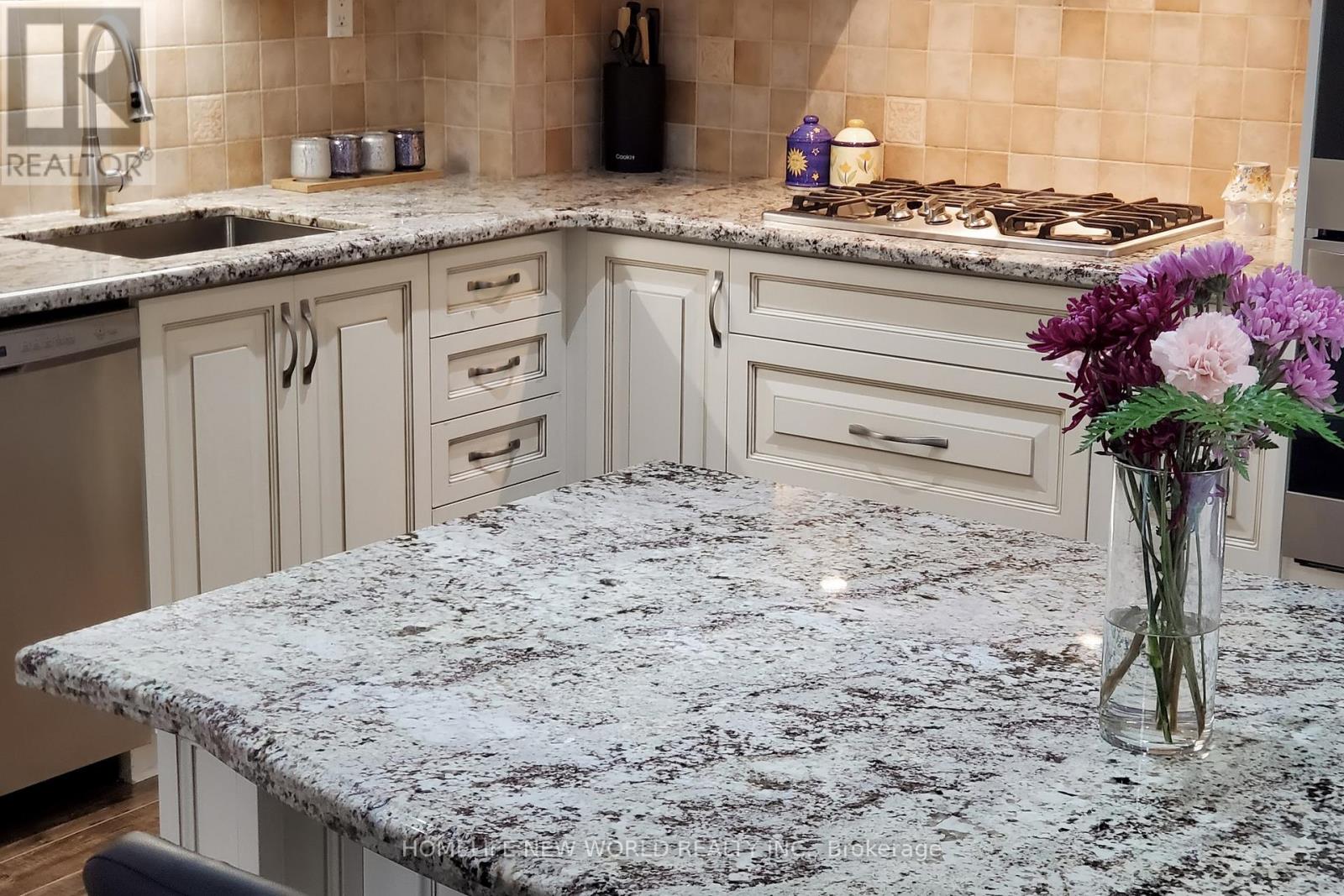 179 Campbell Avenue, Vaughan, Ontario  L4J 5A8 - Photo 19 - N12917552