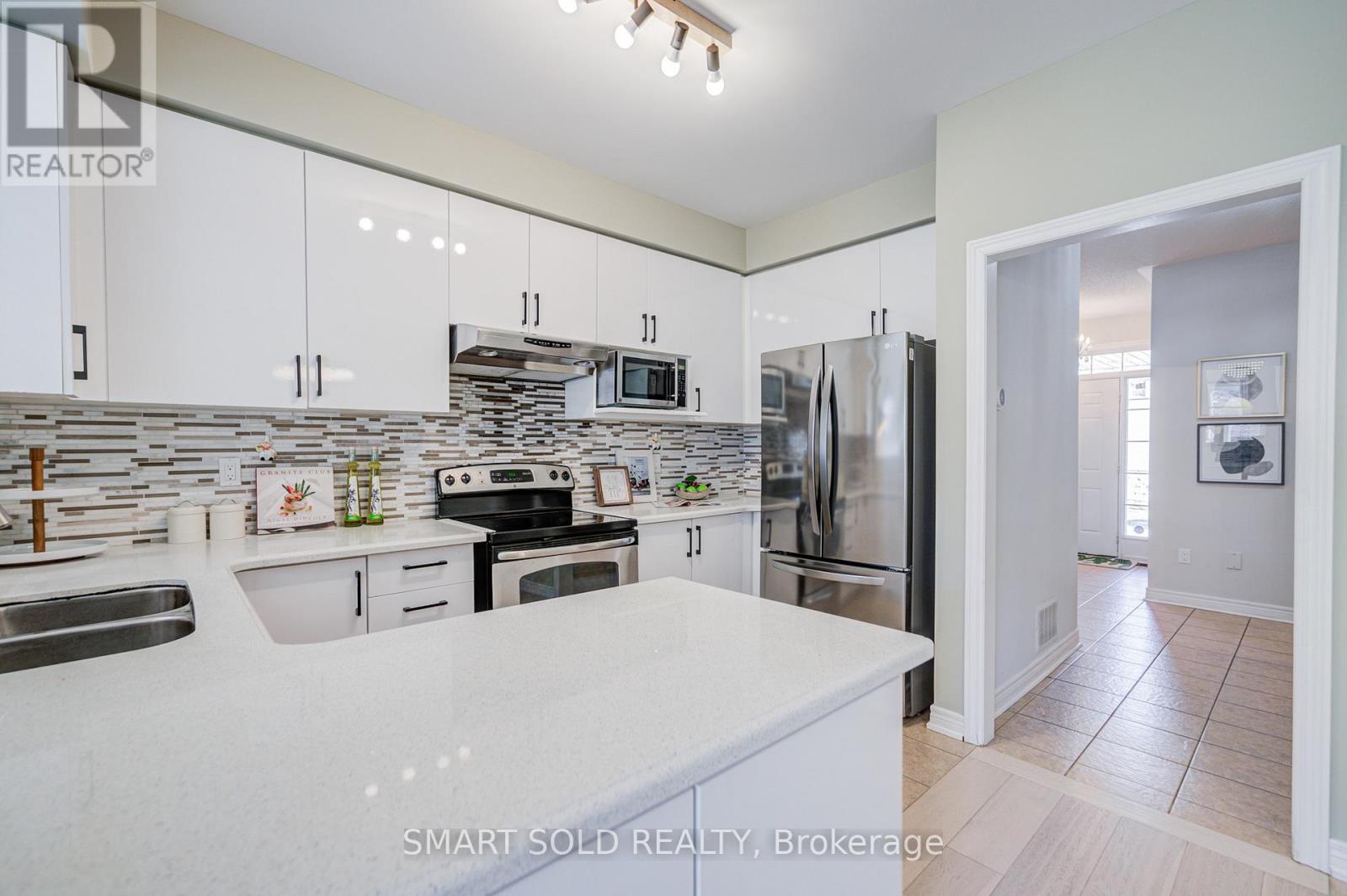 11 Borjana Boulevard, Vaughan, Ontario  L4J 0E7 - Photo 9 - N12917574