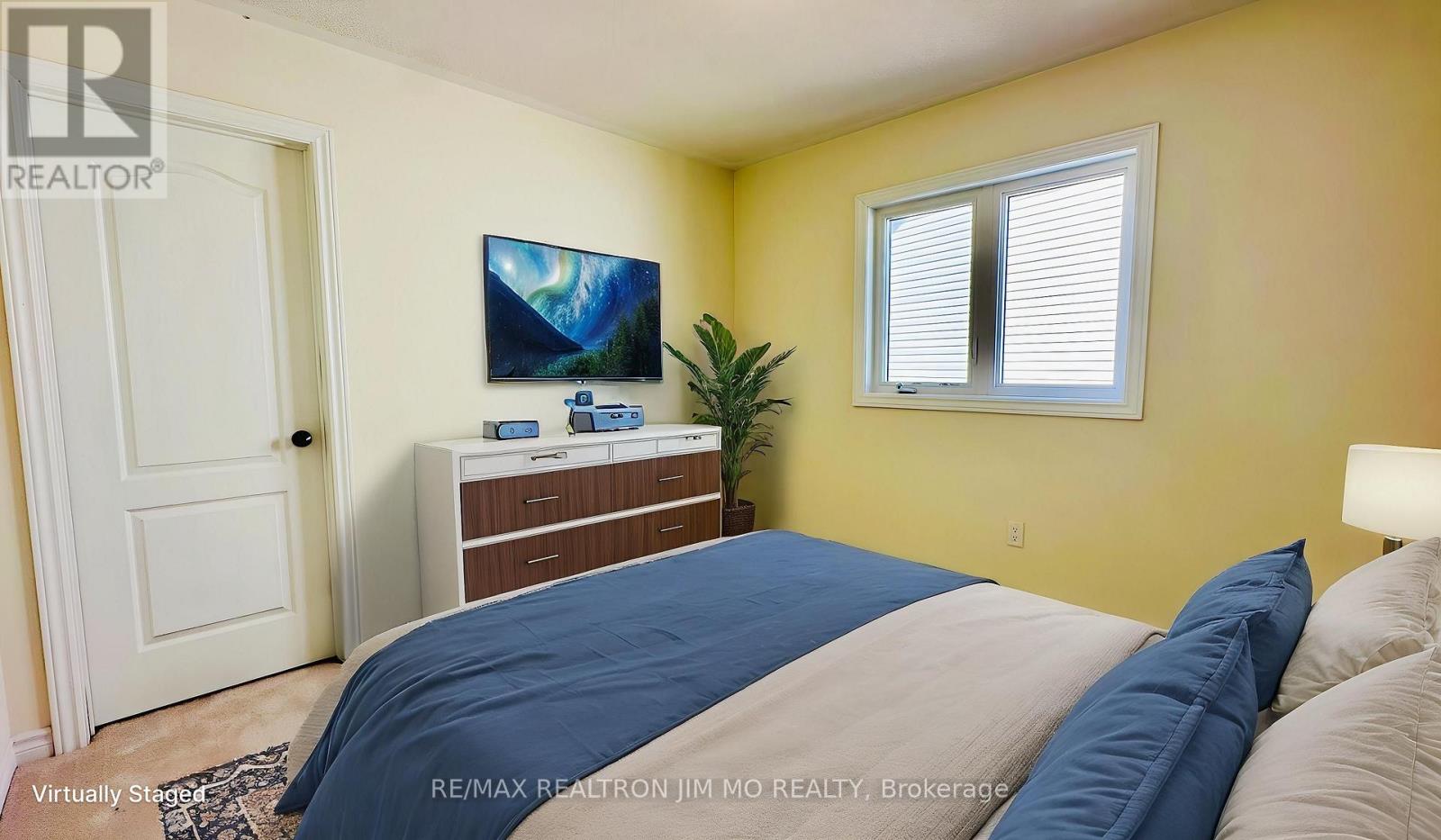 104 Cliff Thompson Court, Georgina, Ontario  L0E 1R0 - Photo 10 - N12917610