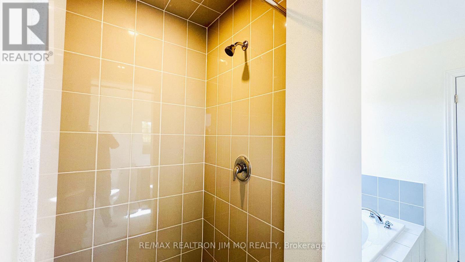 104 Cliff Thompson Court, Georgina, Ontario  L0E 1R0 - Photo 15 - N12917610