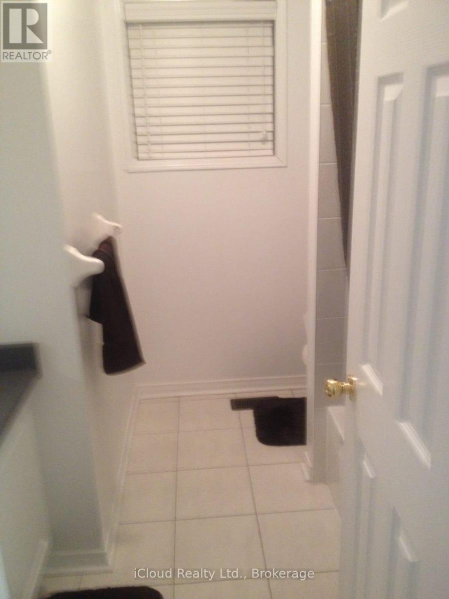 42 Flurry Circle, Brampton, Ontario  L6X 0S8 - Photo 12 - W12917546