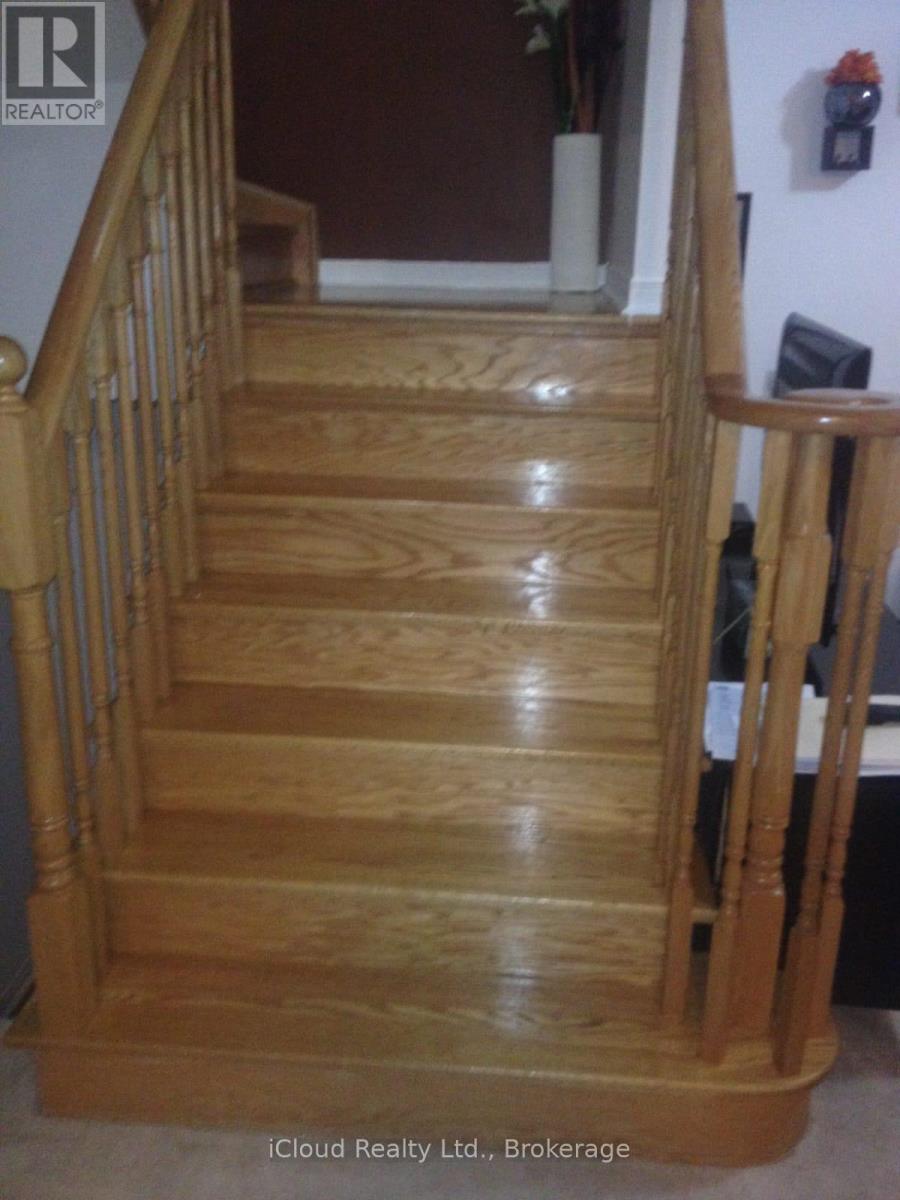 42 Flurry Circle, Brampton, Ontario  L6X 0S8 - Photo 8 - W12917546