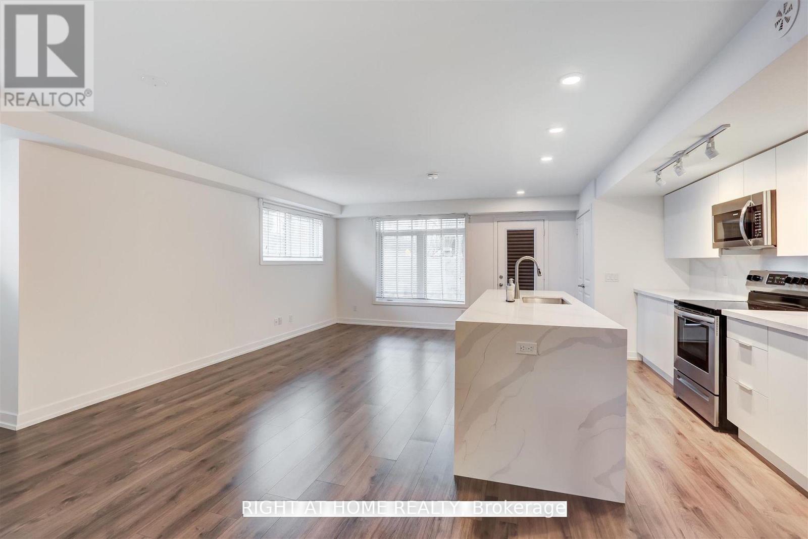 121 - 3062 Sixth Line, Oakville, Ontario  L6M 4J9 - Photo 12 - W12917554