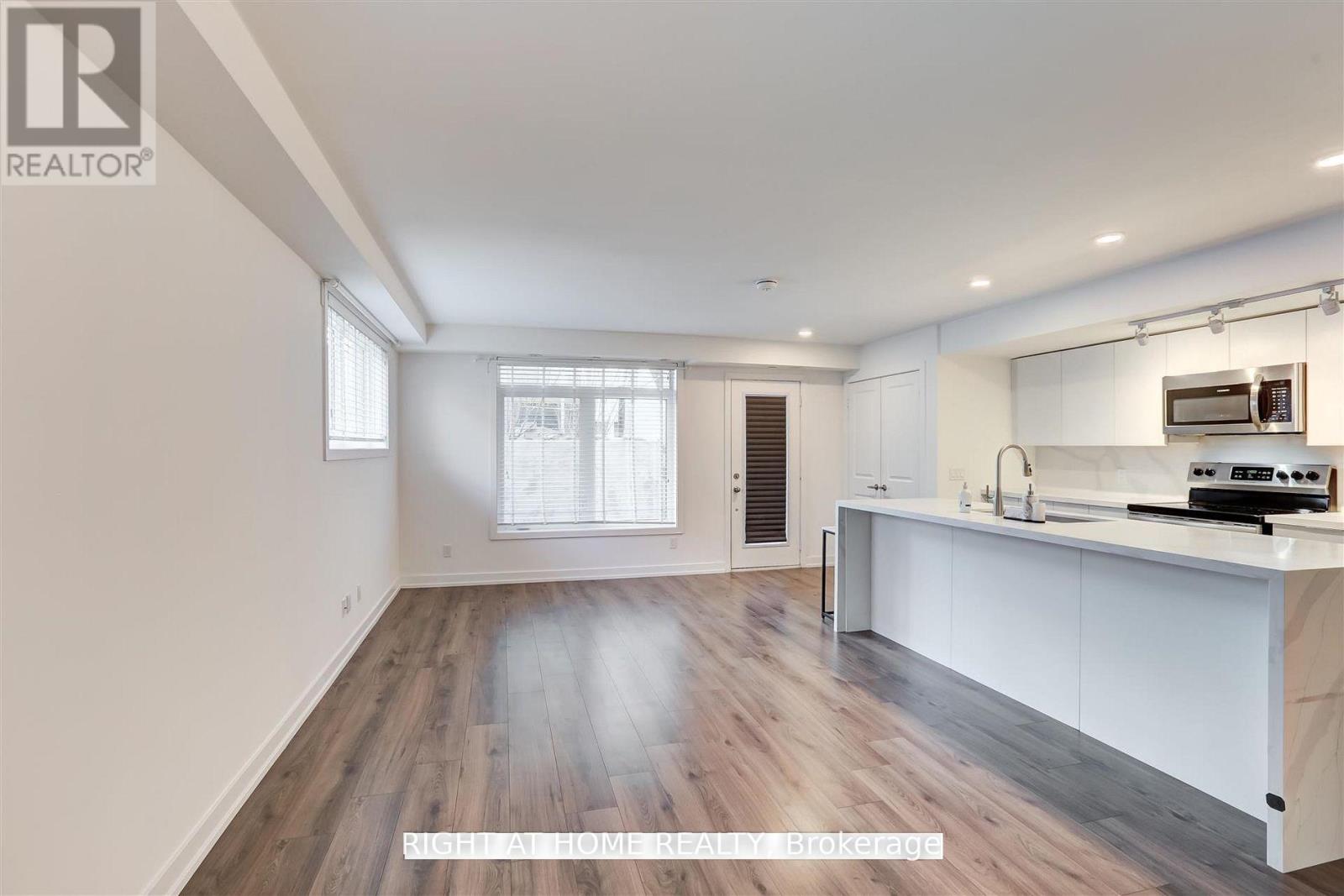 121 - 3062 Sixth Line, Oakville, Ontario  L6M 4J9 - Photo 20 - W12917554