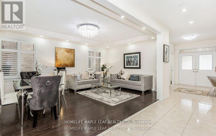 11 Cloverhaven Road, Brampton, Ontario  L6P 4E4 - Photo 11 - W12917556