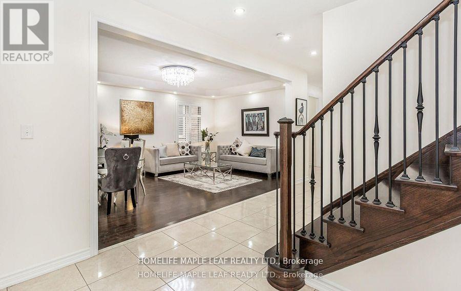 11 Cloverhaven Road, Brampton, Ontario  L6P 4E4 - Photo 20 - W12917556