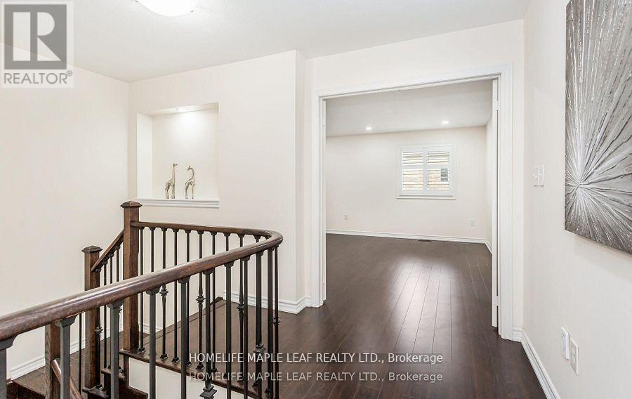 11 Cloverhaven Road, Brampton, Ontario  L6P 4E4 - Photo 24 - W12917556