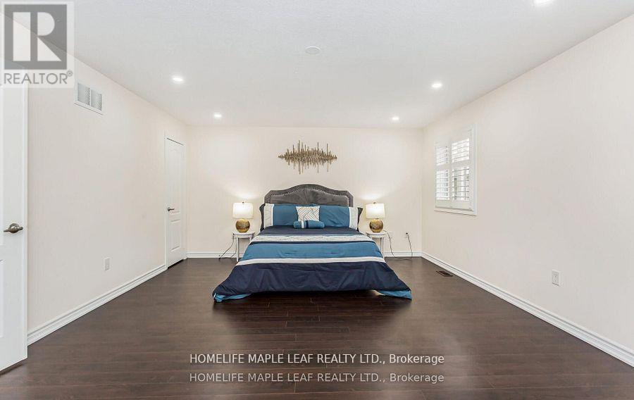 11 Cloverhaven Road, Brampton, Ontario  L6P 4E4 - Photo 25 - W12917556