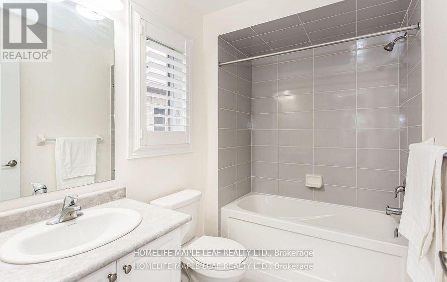 11 Cloverhaven Road, Brampton, Ontario  L6P 4E4 - Photo 30 - W12917556