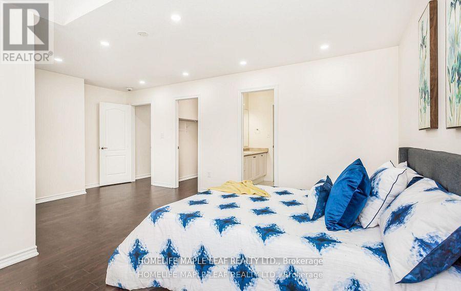 11 Cloverhaven Road, Brampton, Ontario  L6P 4E4 - Photo 32 - W12917556