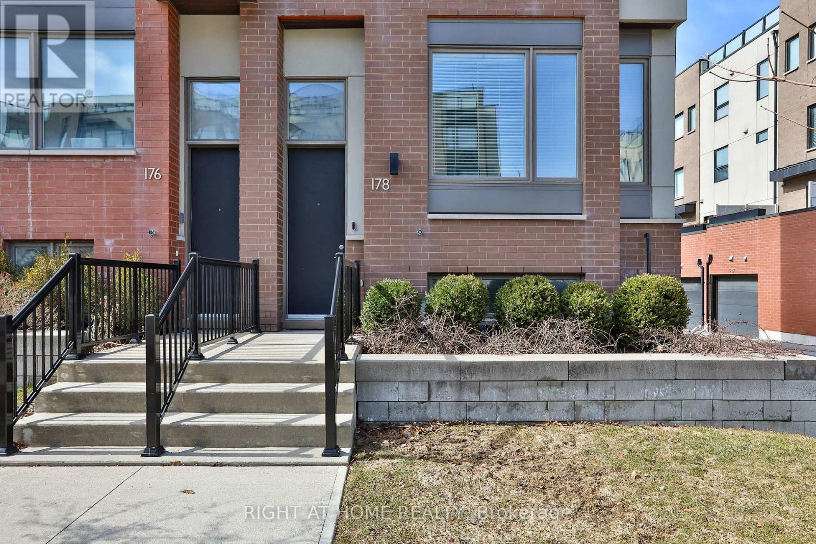 178 Frederick Tisdale Drive, Toronto, Ontario  M3K 0A6 - Photo 3 - W12917558