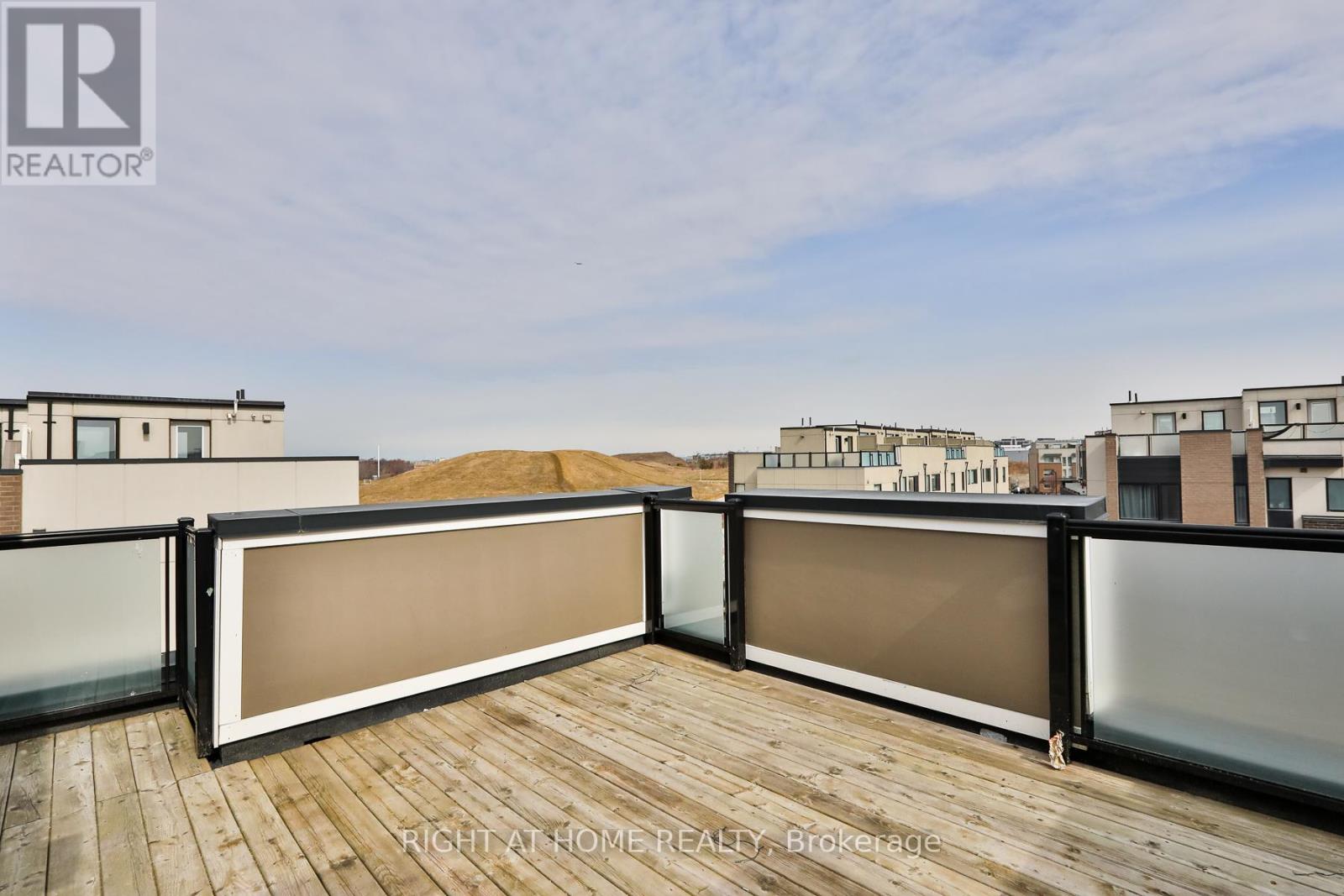 178 Frederick Tisdale Drive, Toronto, Ontario  M3K 0A6 - Photo 40 - W12917558