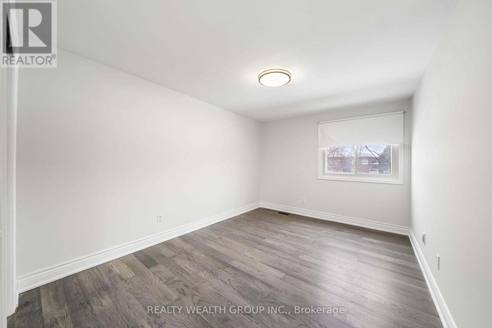 39 - 521 Timber Lane, Burlington, Ontario  L7L 4B1 - Photo 19 - W12917560