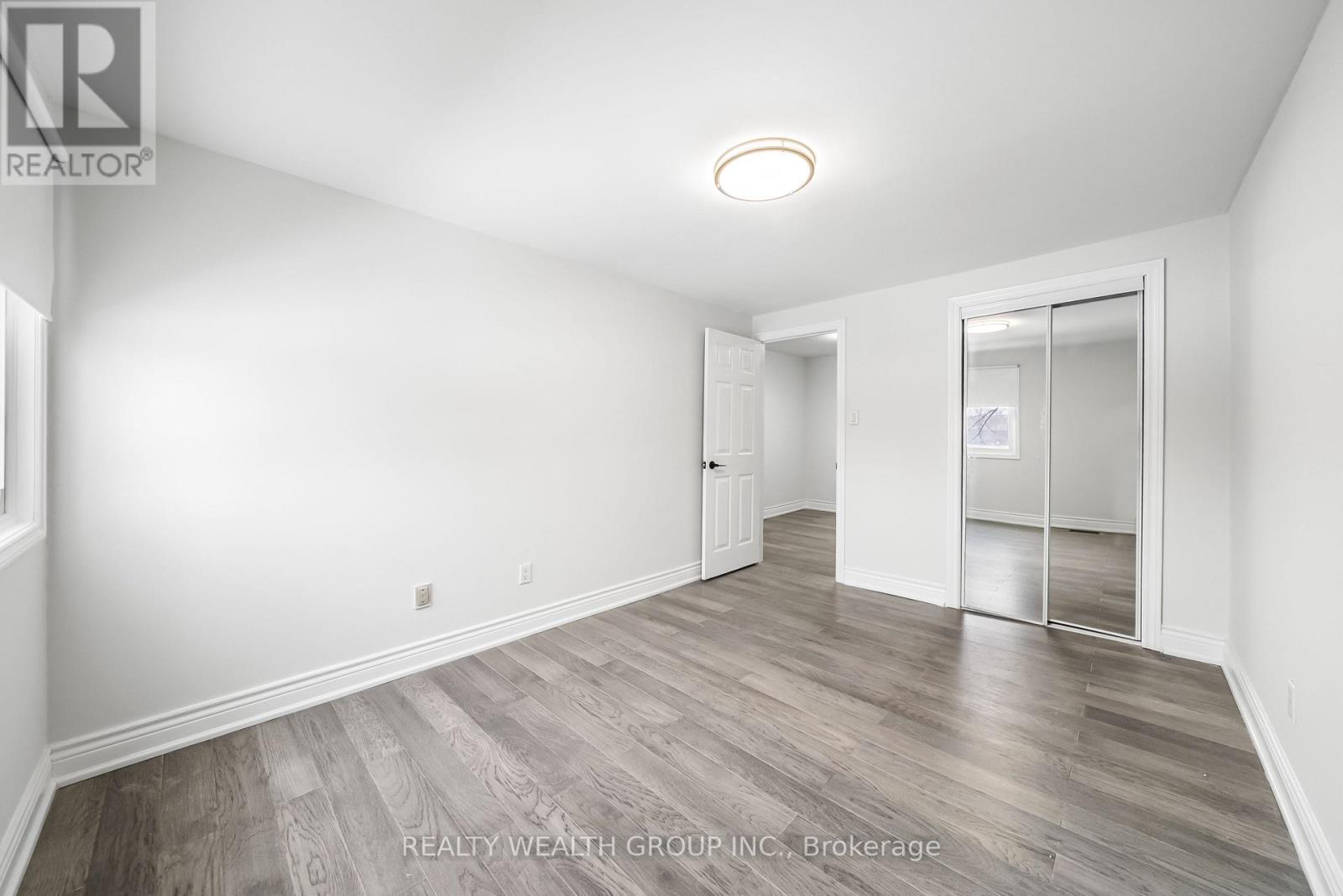 39 - 521 Timber Lane, Burlington, Ontario  L7L 4B1 - Photo 20 - W12917560