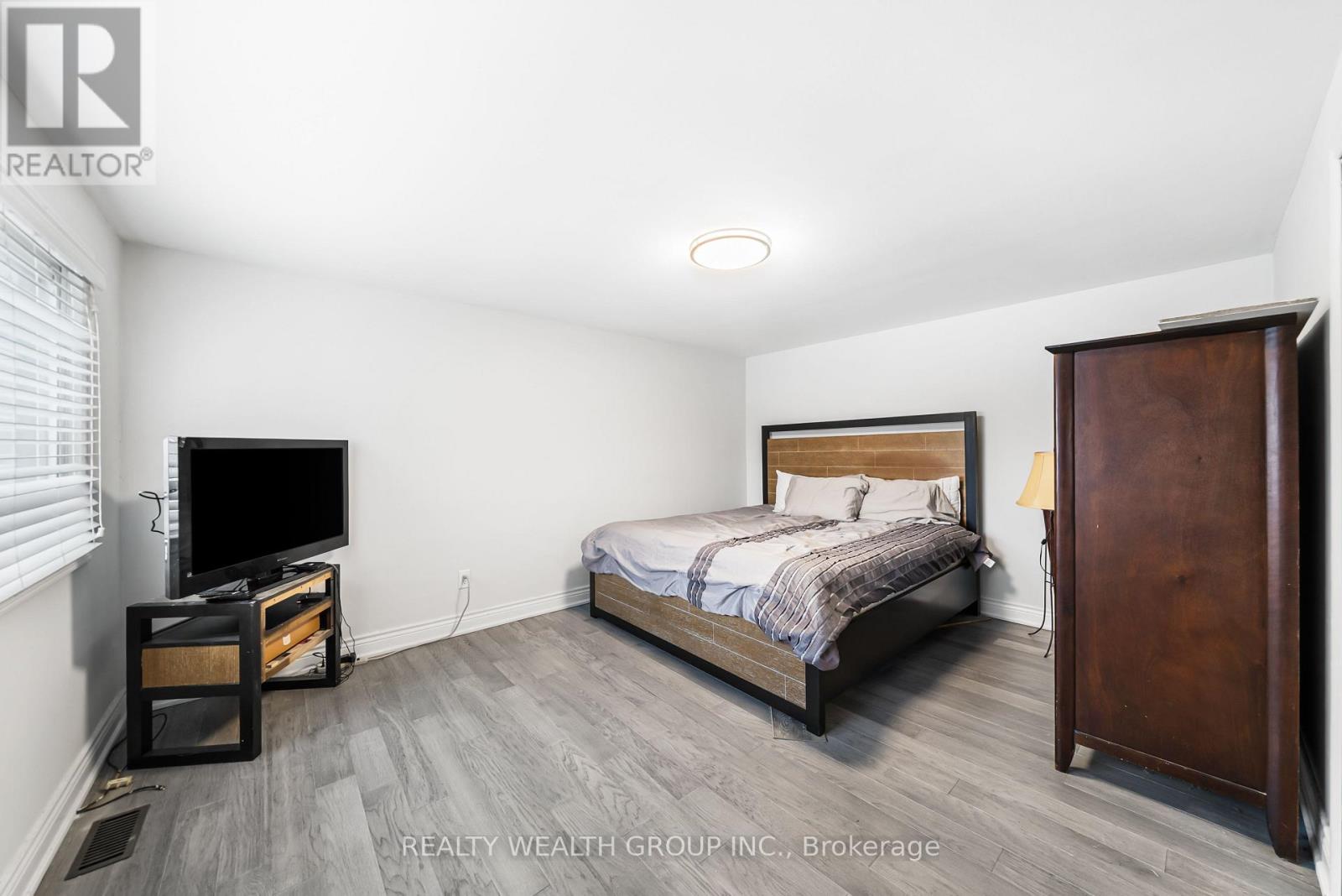 39 - 521 Timber Lane, Burlington, Ontario  L7L 4B1 - Photo 24 - W12917560