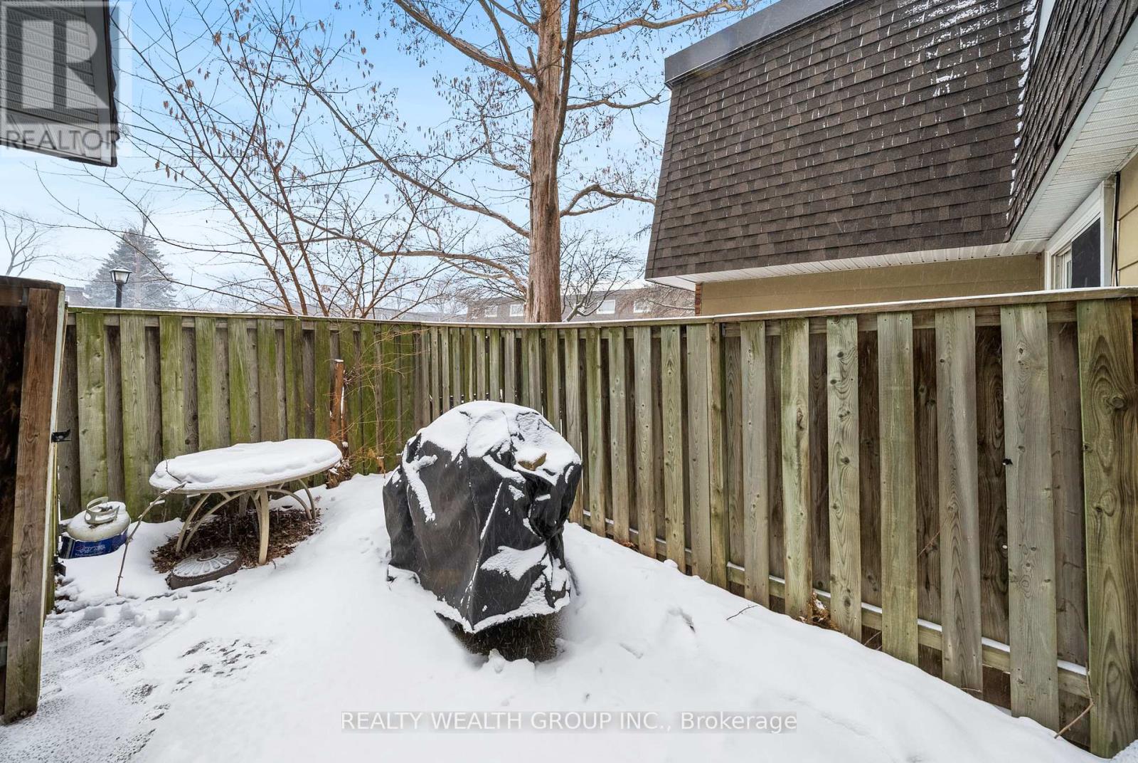 39 - 521 Timber Lane, Burlington, Ontario  L7L 4B1 - Photo 29 - W12917560