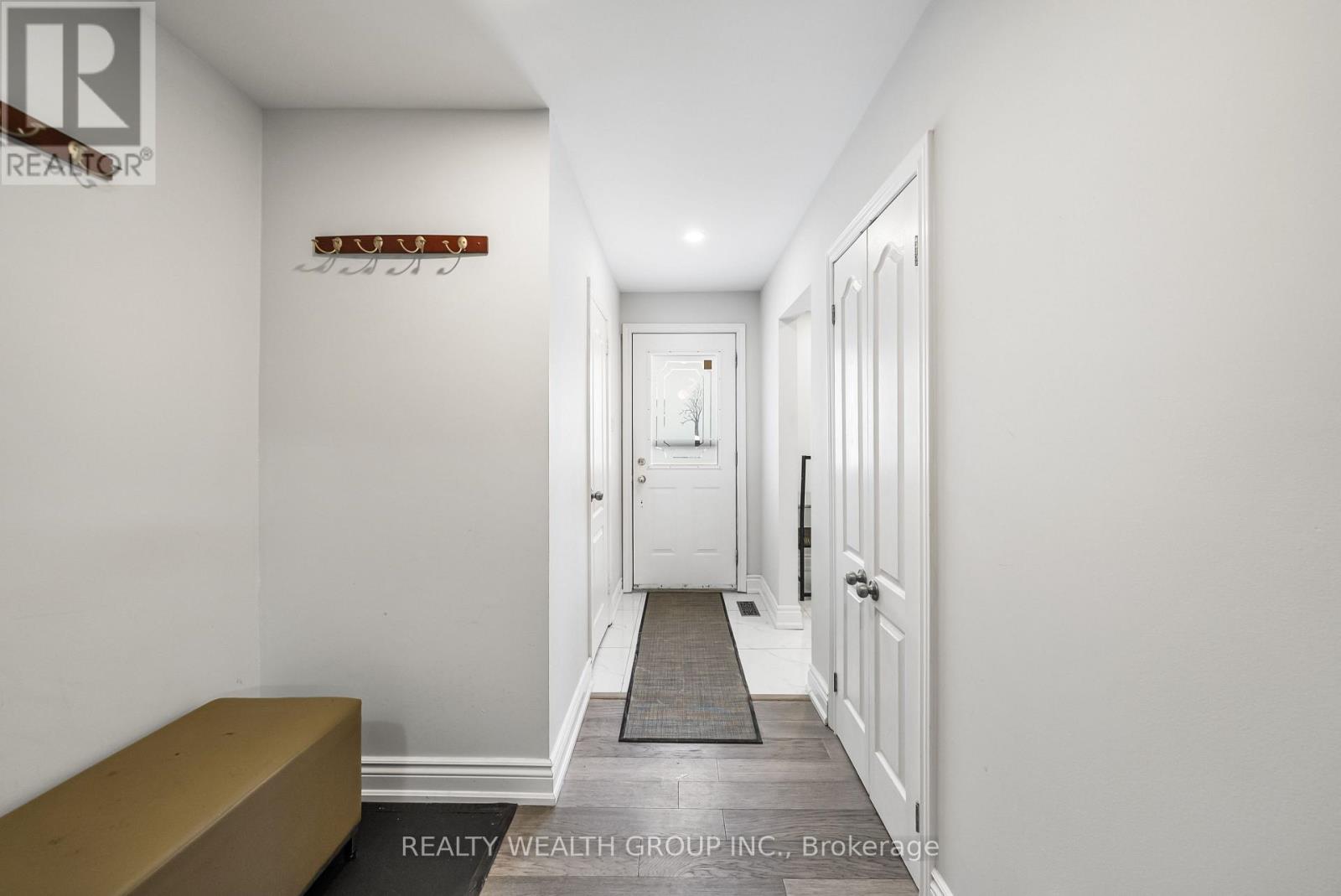 39 - 521 Timber Lane, Burlington, Ontario  L7L 4B1 - Photo 4 - W12917560