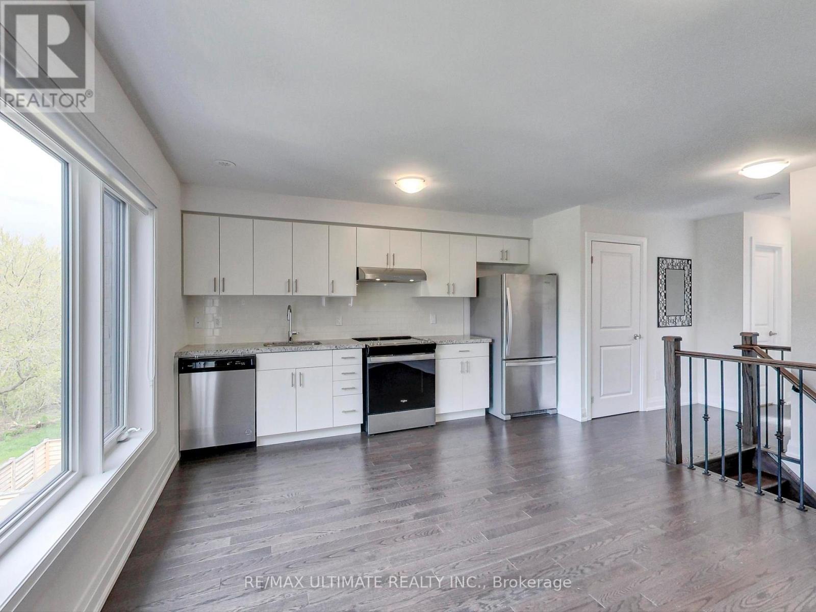 APT 2 - 14 CREEKBANK ROAD, Toronto, Ontario