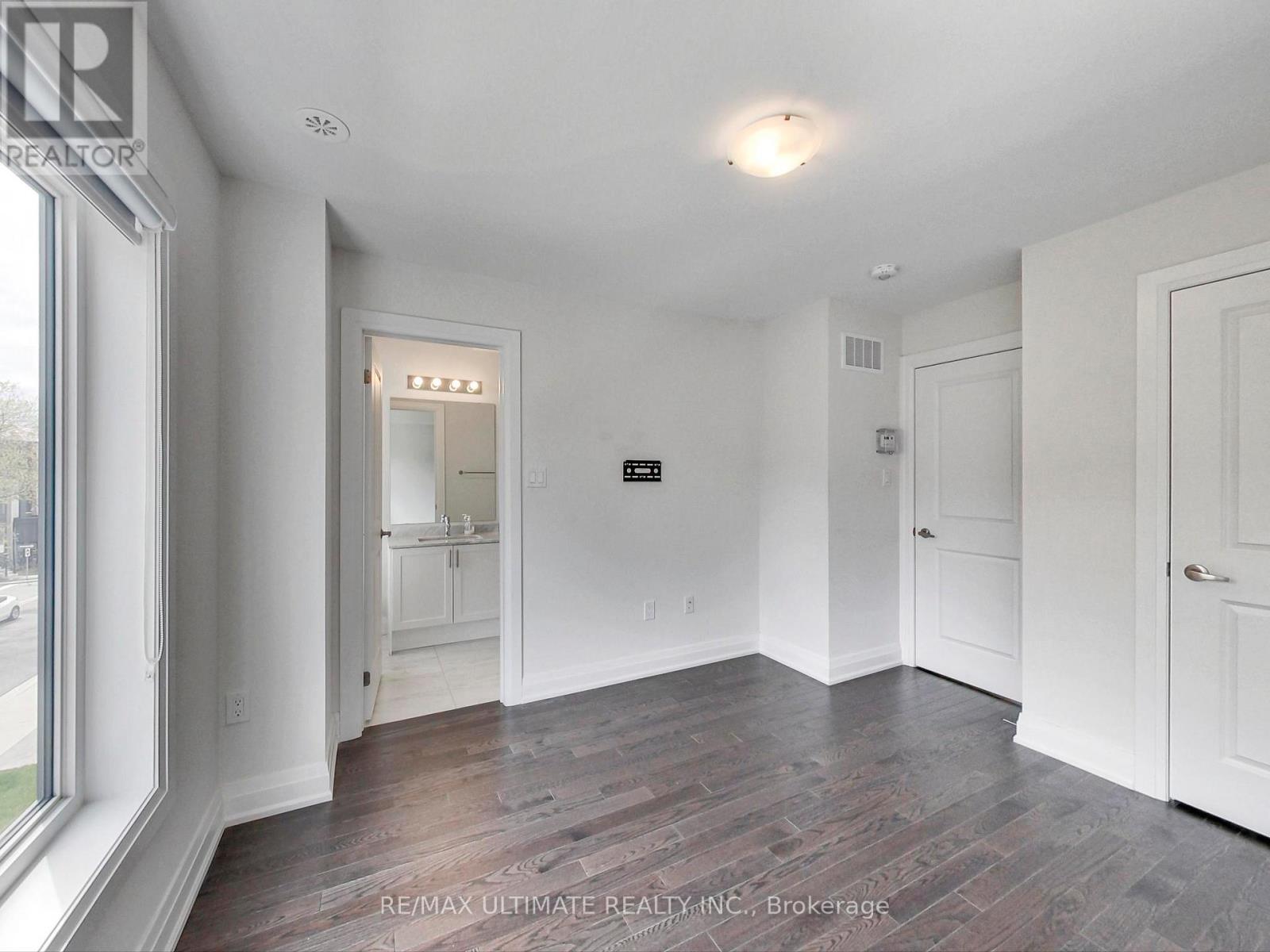 Apt 2 - 14 Creekbank Road, Toronto, Ontario  M6L 0A4 - Photo 6 - W12917564