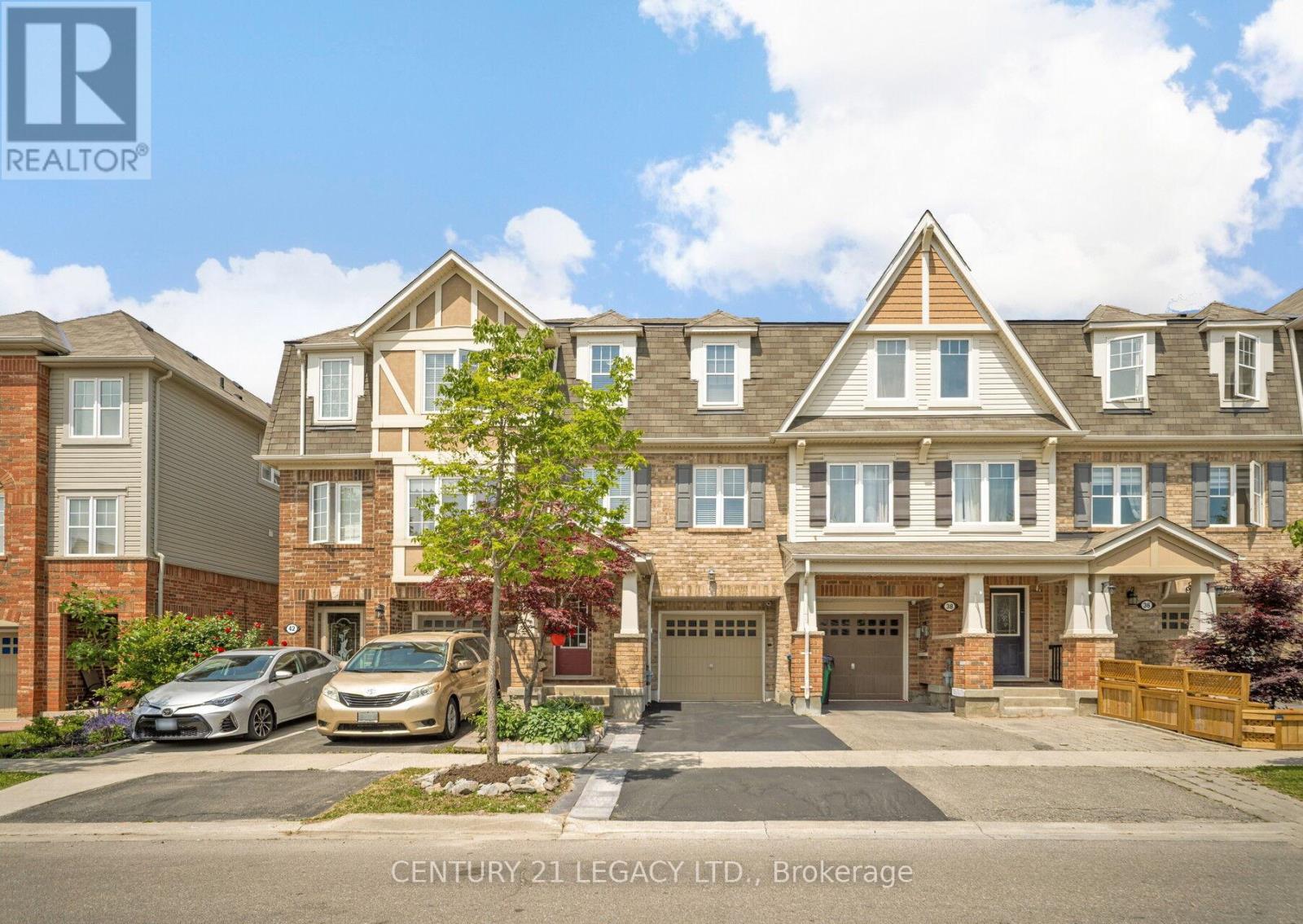 40 DONOMORE DRIVE, Brampton, Ontario