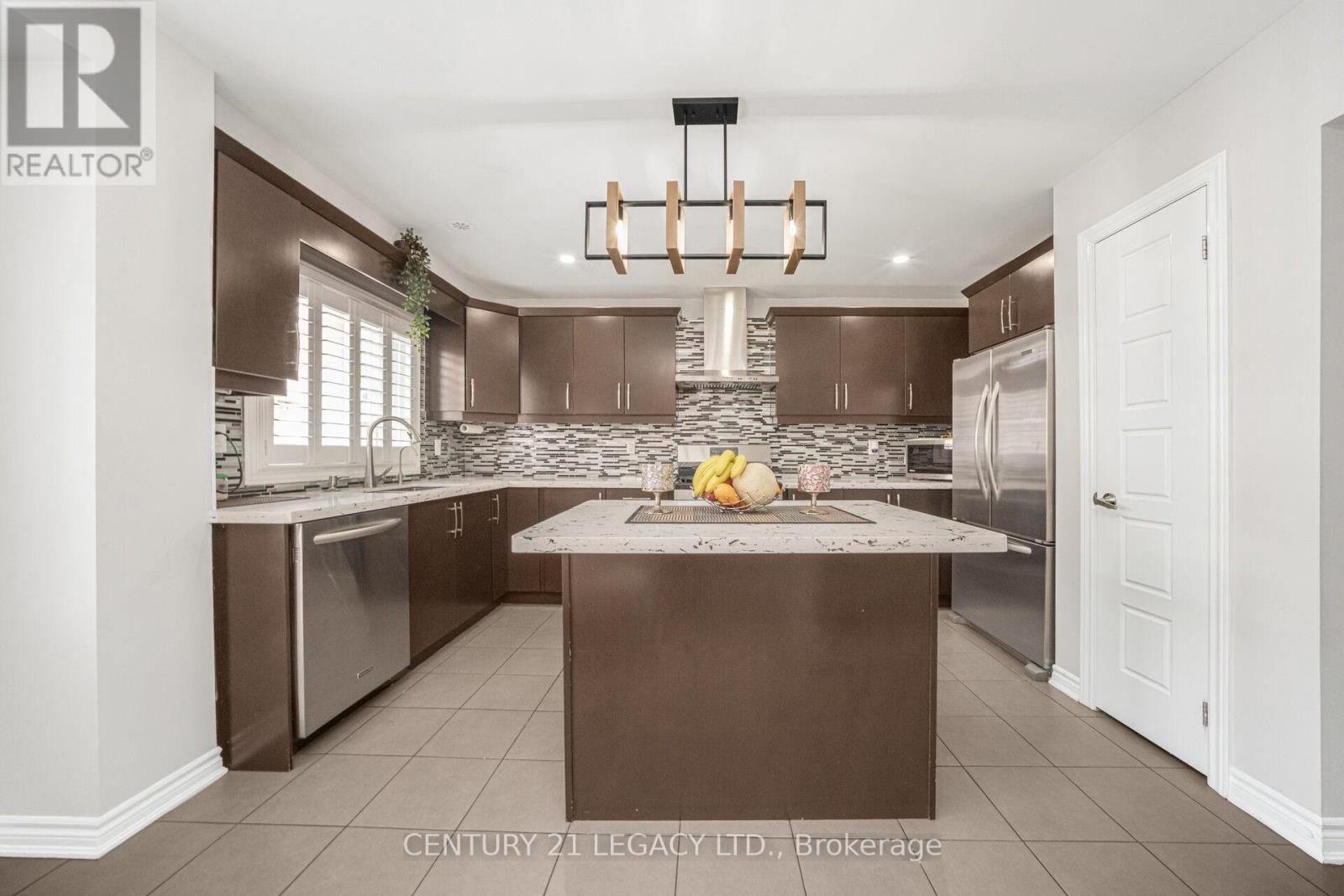 40 Donomore Drive, Brampton, Ontario  L7A 0S7 - Photo 15 - W12917576