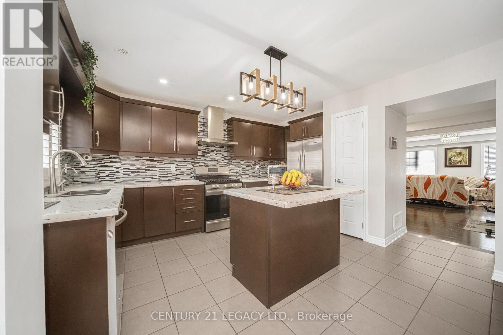 40 Donomore Drive, Brampton, Ontario  L7A 0S7 - Photo 16 - W12917576