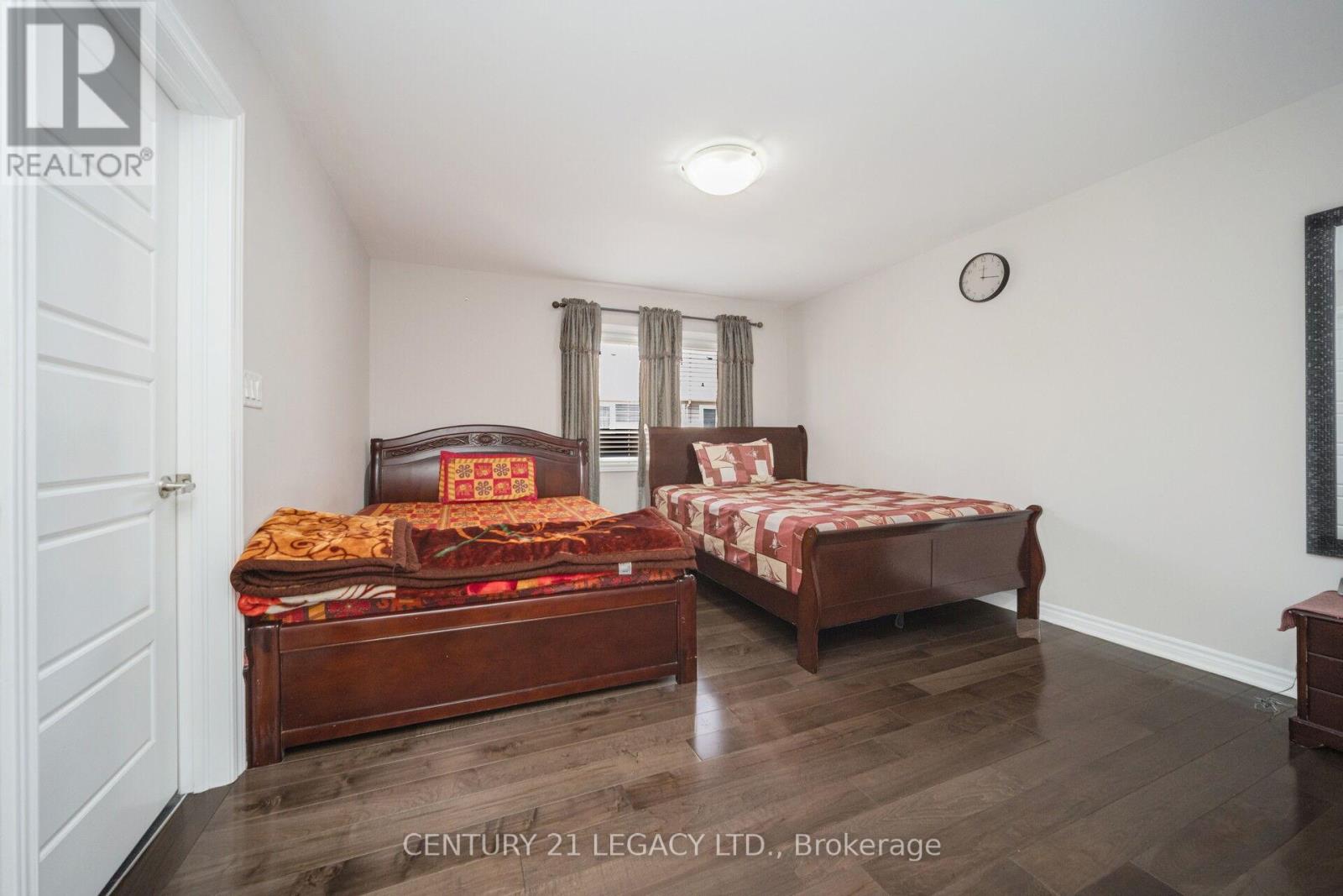 40 Donomore Drive, Brampton, Ontario  L7A 0S7 - Photo 21 - W12917576