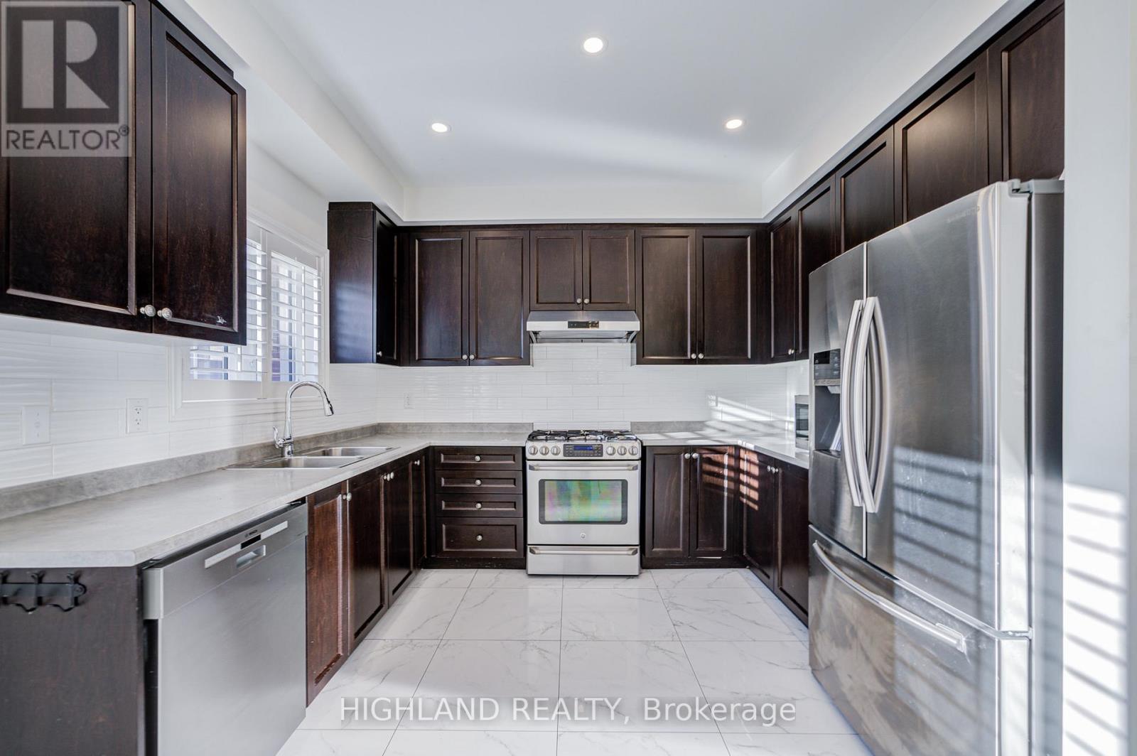 518 Terrace Way, Oakville, Ontario  L6M 1N5 - Photo 18 - W12917588