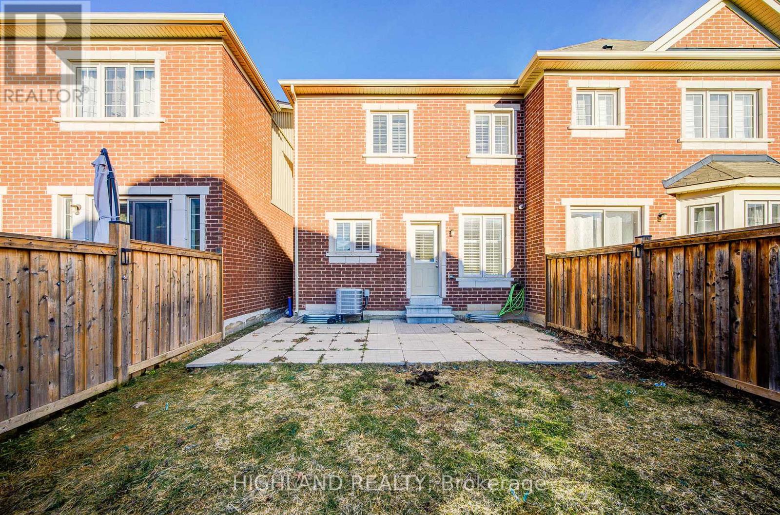 518 Terrace Way, Oakville, Ontario  L6M 1N5 - Photo 2 - W12917588