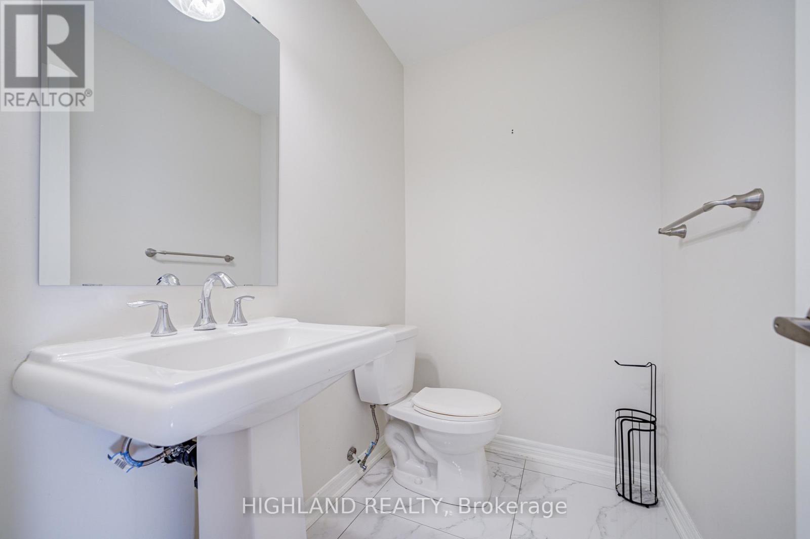 518 Terrace Way, Oakville, Ontario  L6M 1N5 - Photo 6 - W12917588