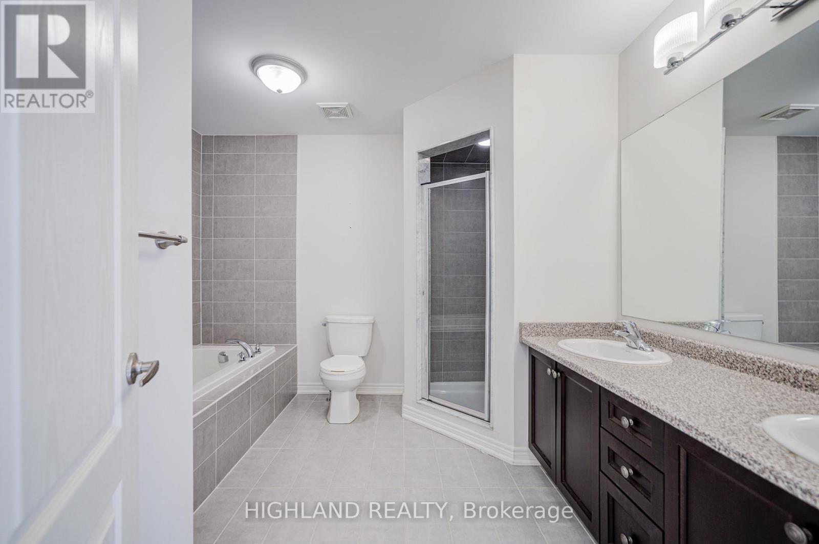 518 Terrace Way, Oakville, Ontario  L6M 1N5 - Photo 9 - W12917588