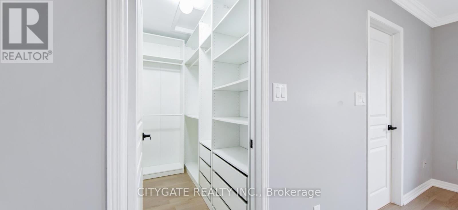 2388 Postmaster Drive, Oakville, Ontario  L6M 4Z4 - Photo 19 - W12917590